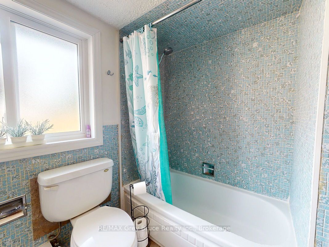 220 Turner Street Property Photo 22