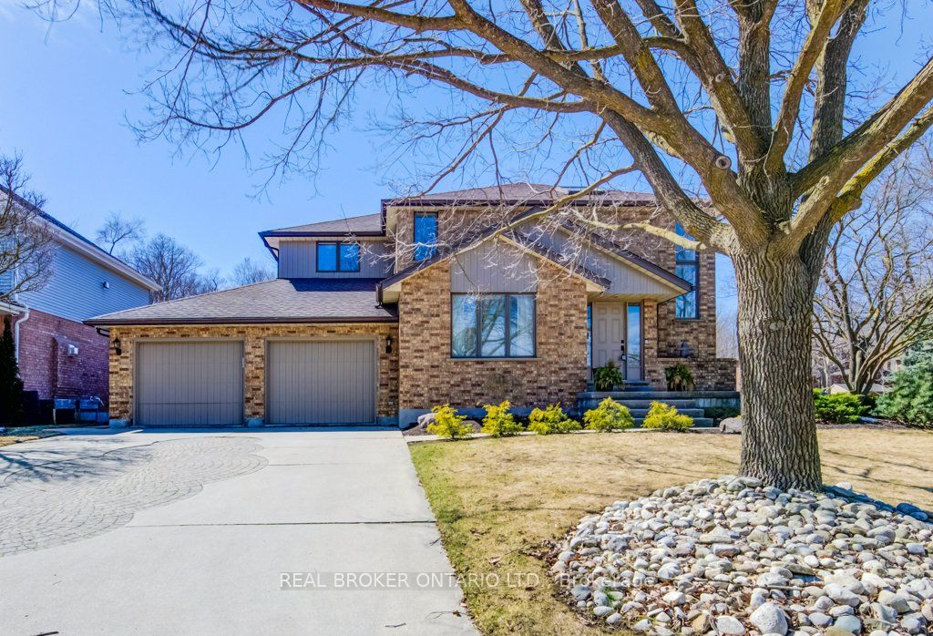 593 Guildwood Place Property Photo