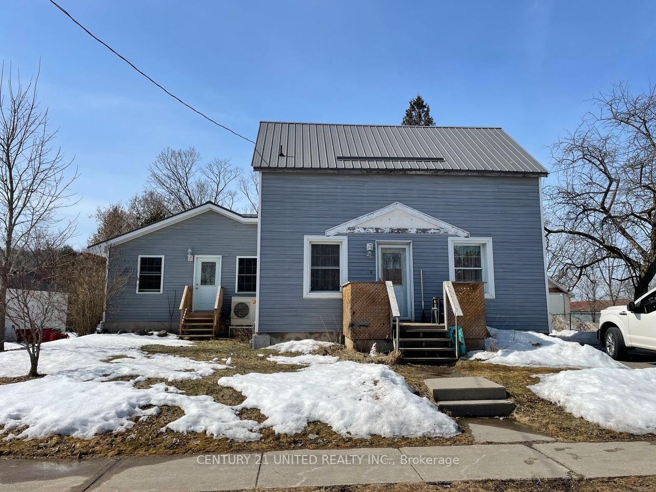 128 Centre Street Property Photo