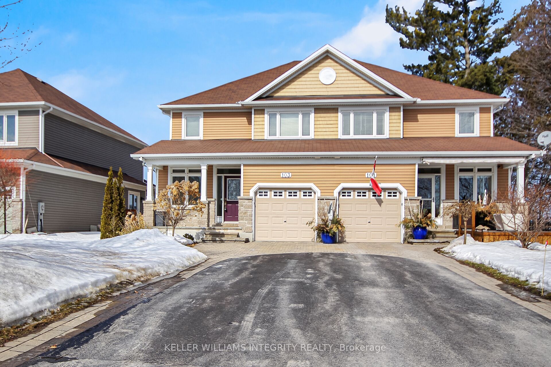 103 Royal Landing Gate Property Photo