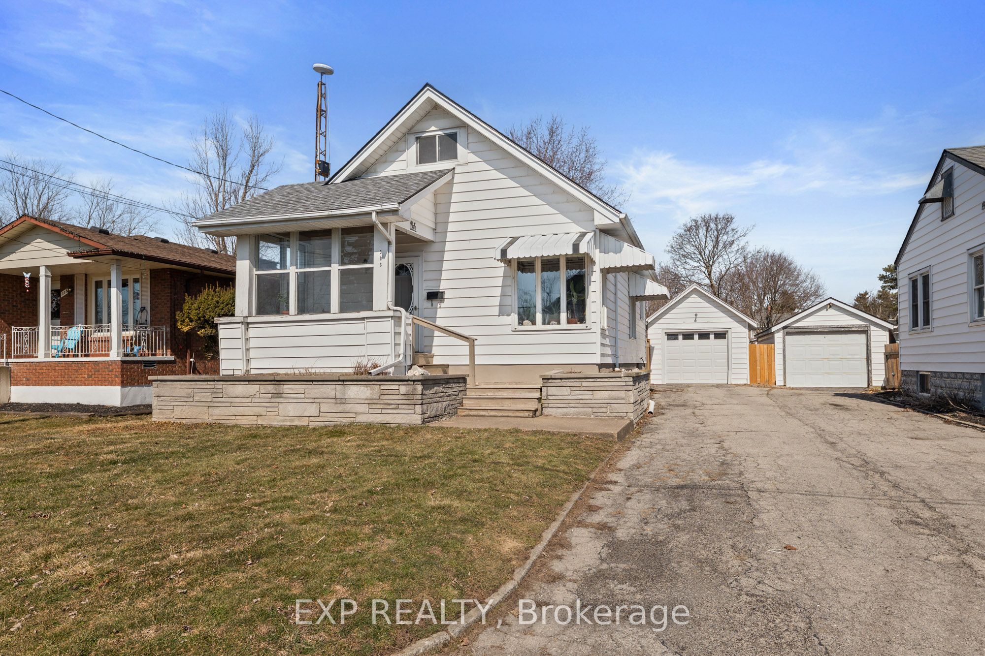 303 Ash Street Property Photo