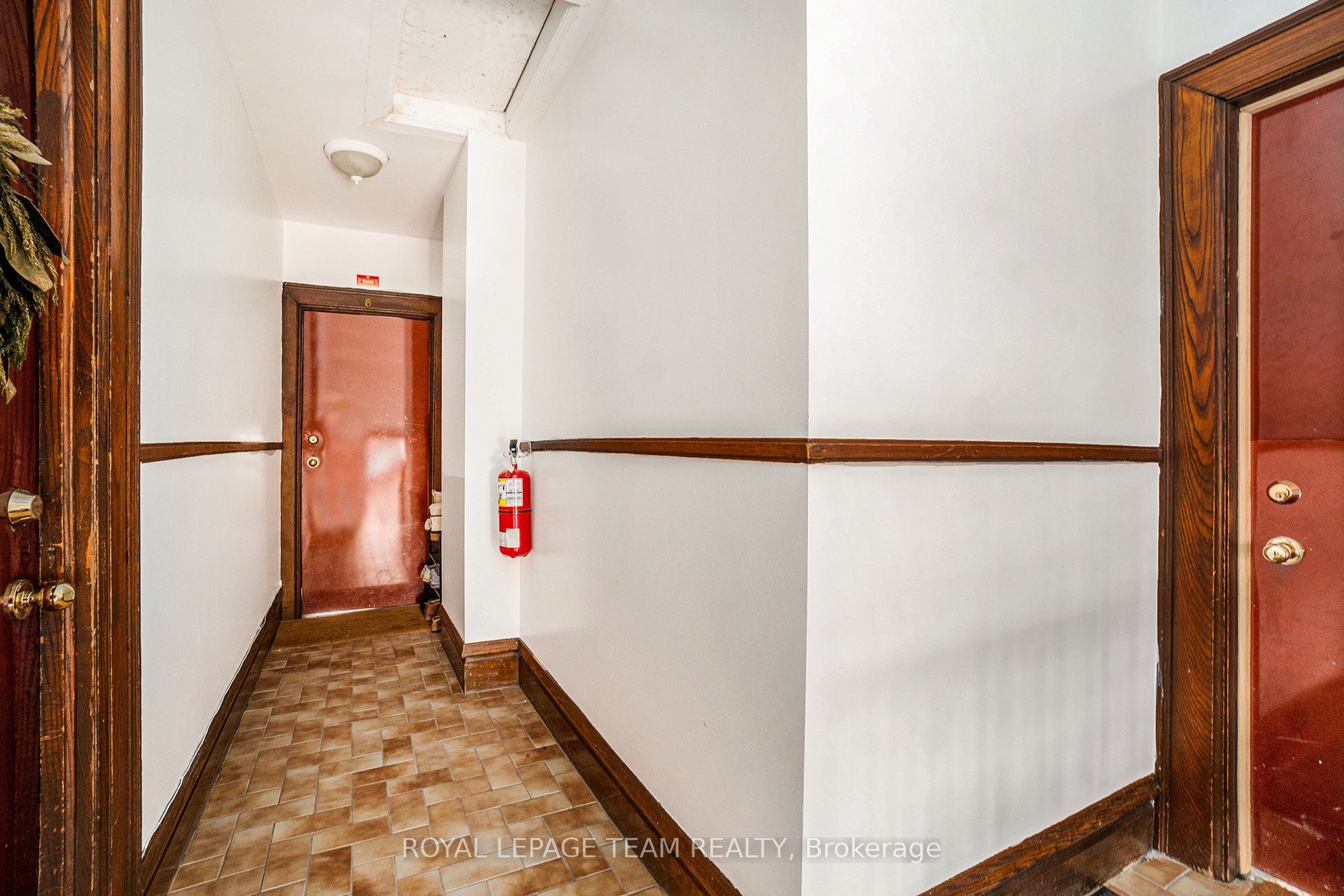 305 Waverley Street Property Photo 19