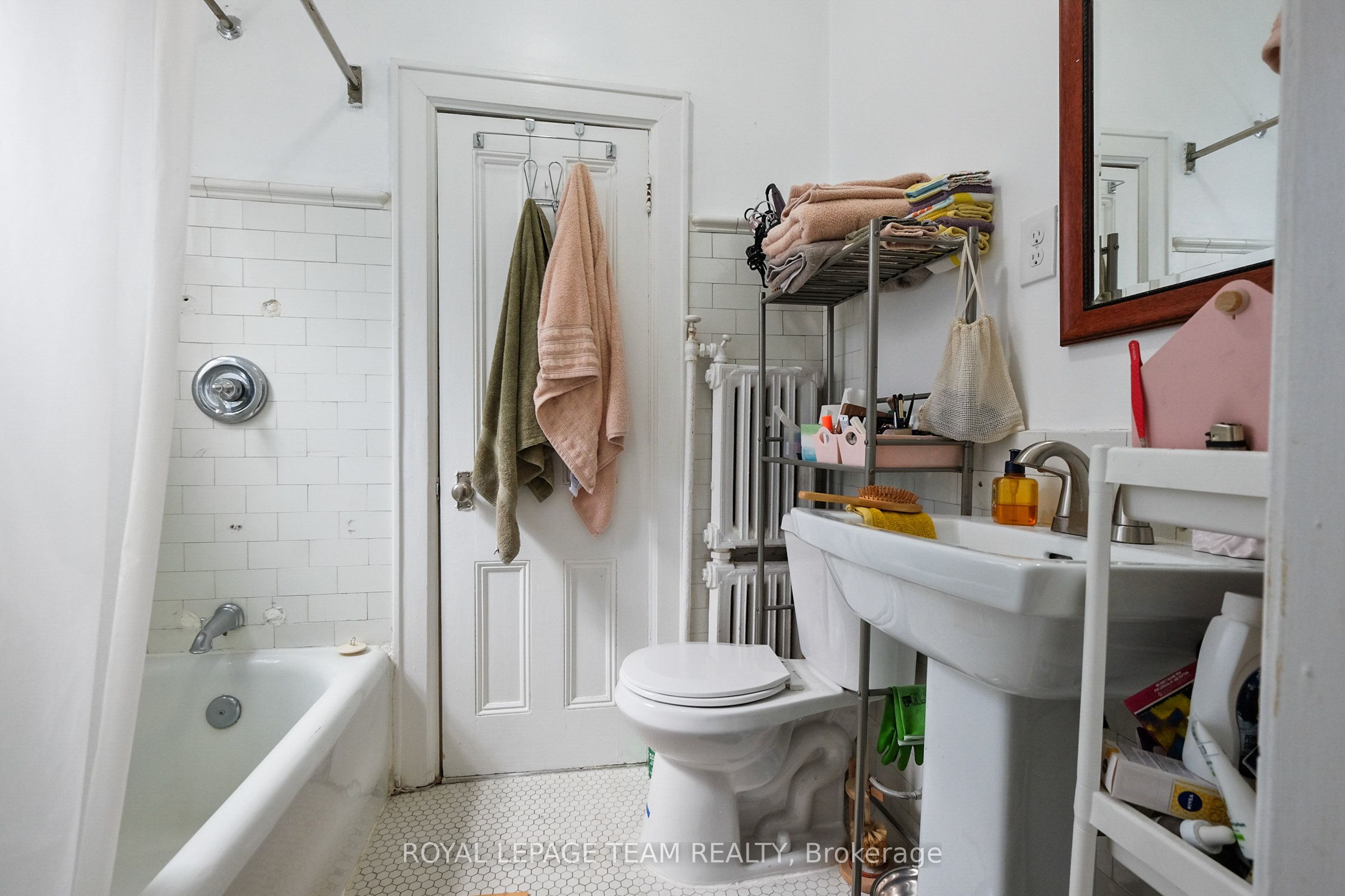 305 Waverley Street Property Photo 34