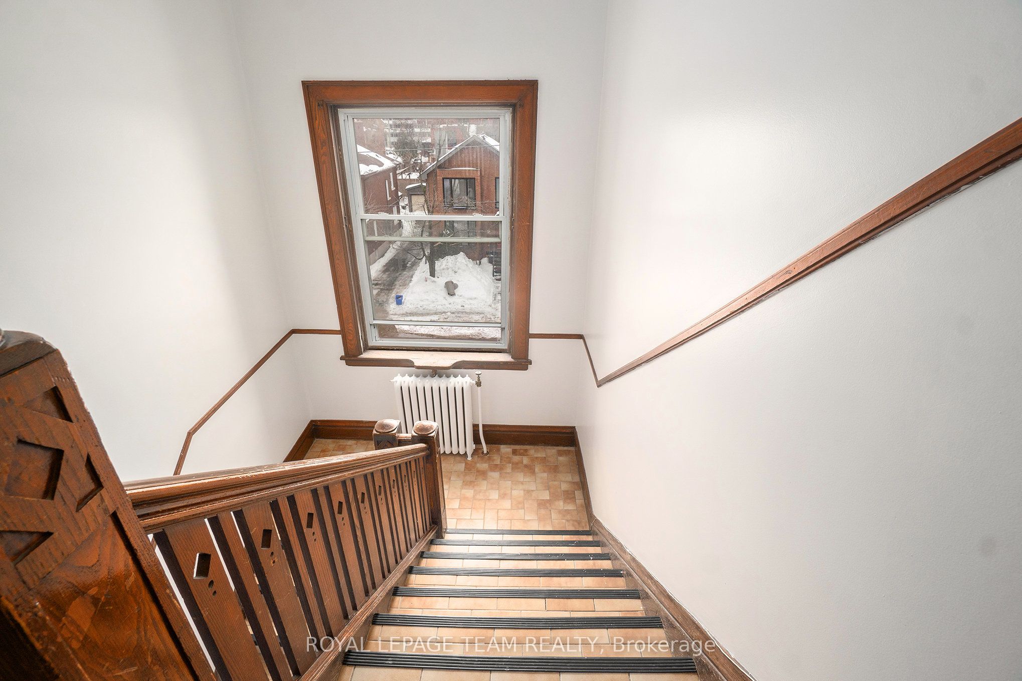 305 Waverley Street Property Photo 35