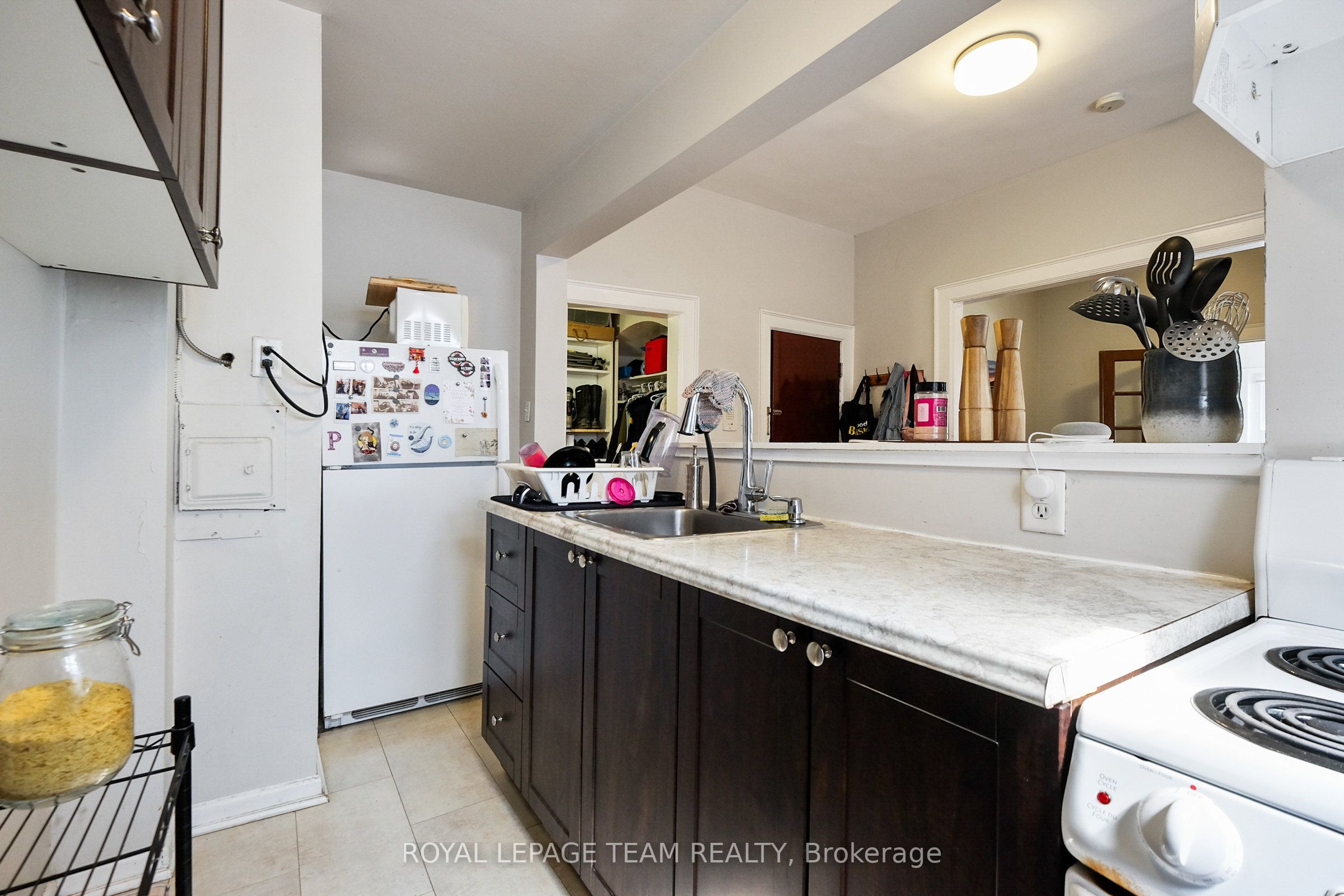 305 Waverley Street Property Photo 44