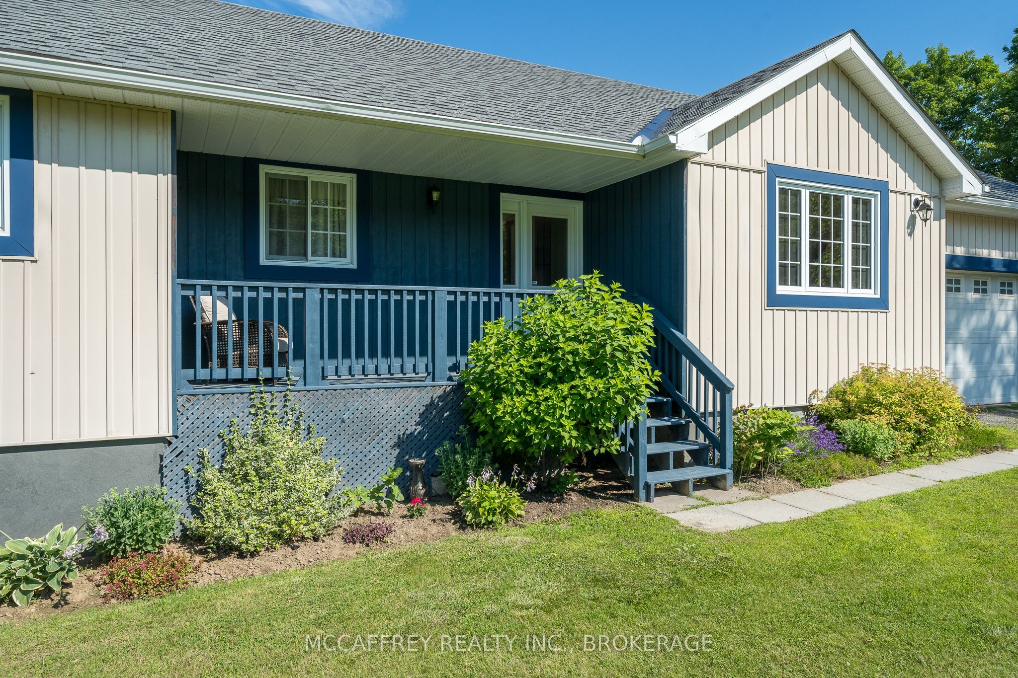 222 Parish Road Property Photo 4