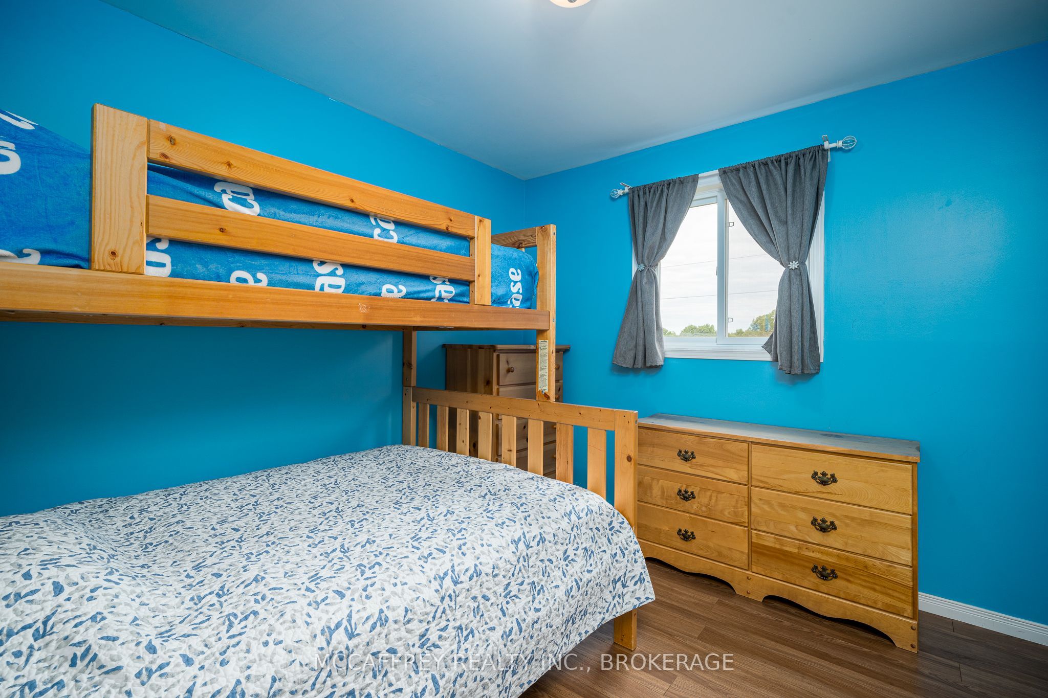 222 Parish Road Property Photo 15