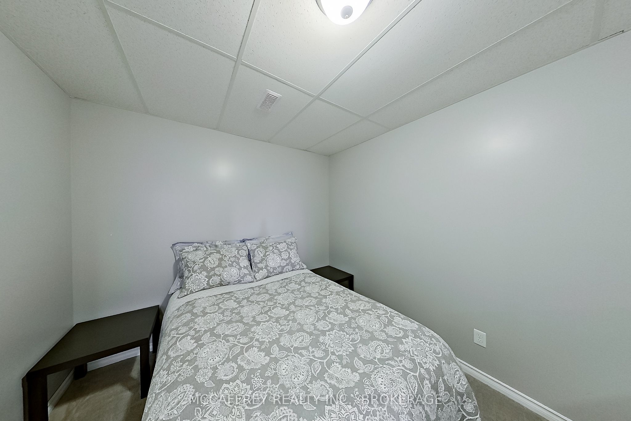 222 Parish Road Property Photo 25