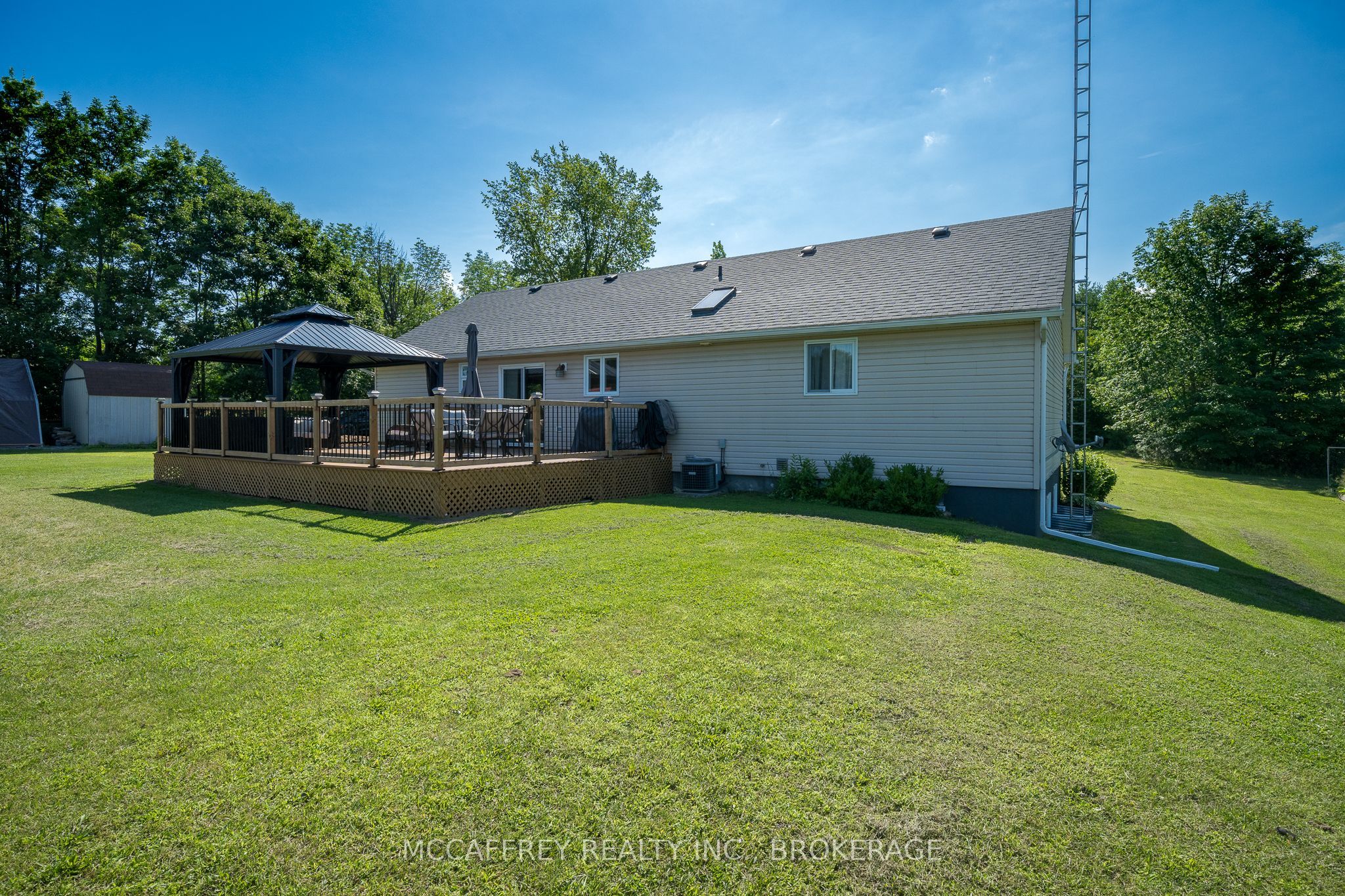 222 Parish Road Property Photo 30