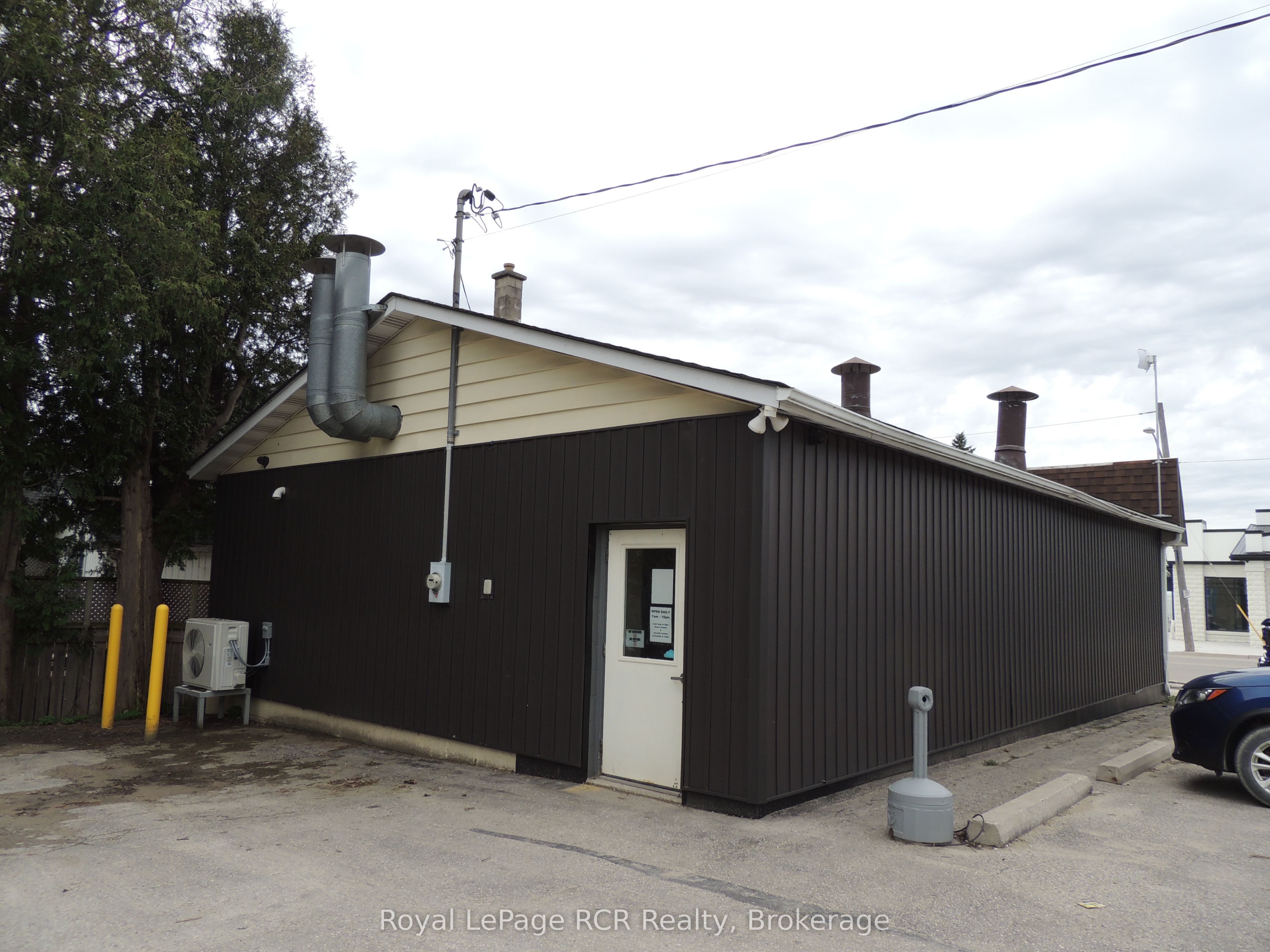 203 Garafraxa Street Property Photo 13