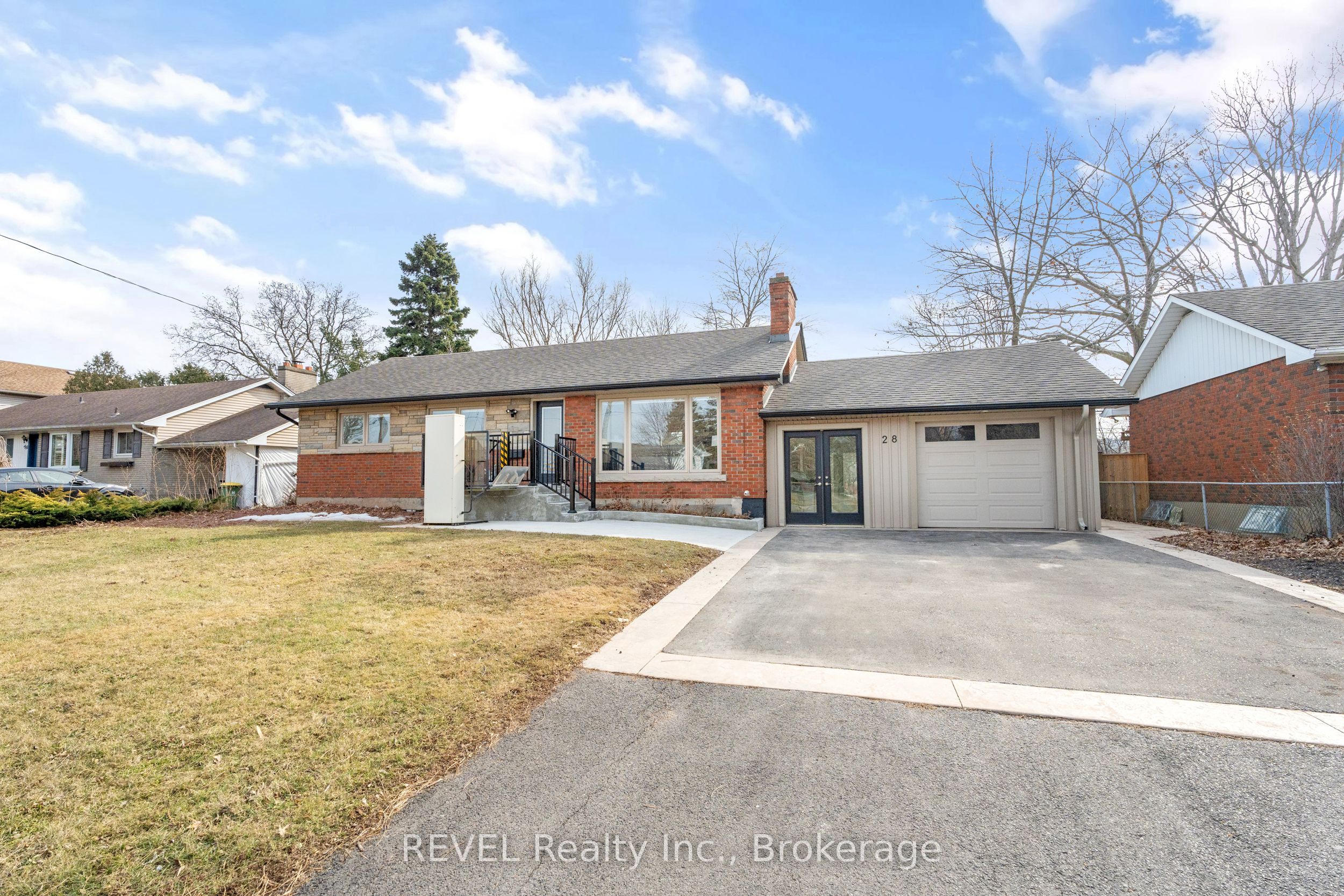 28 Dale Ave Property Photo