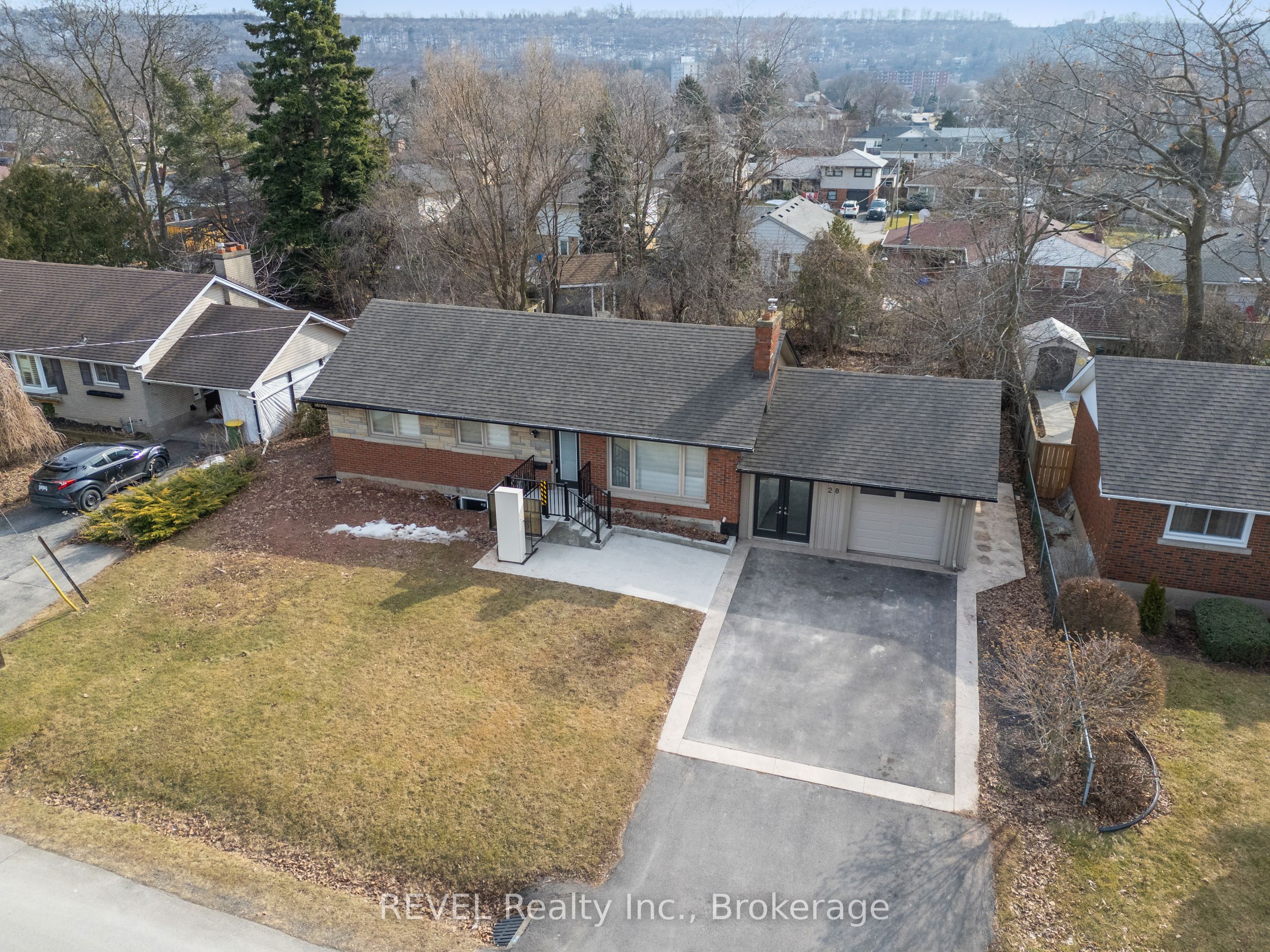 28 Dale Avenue Property Photo 4