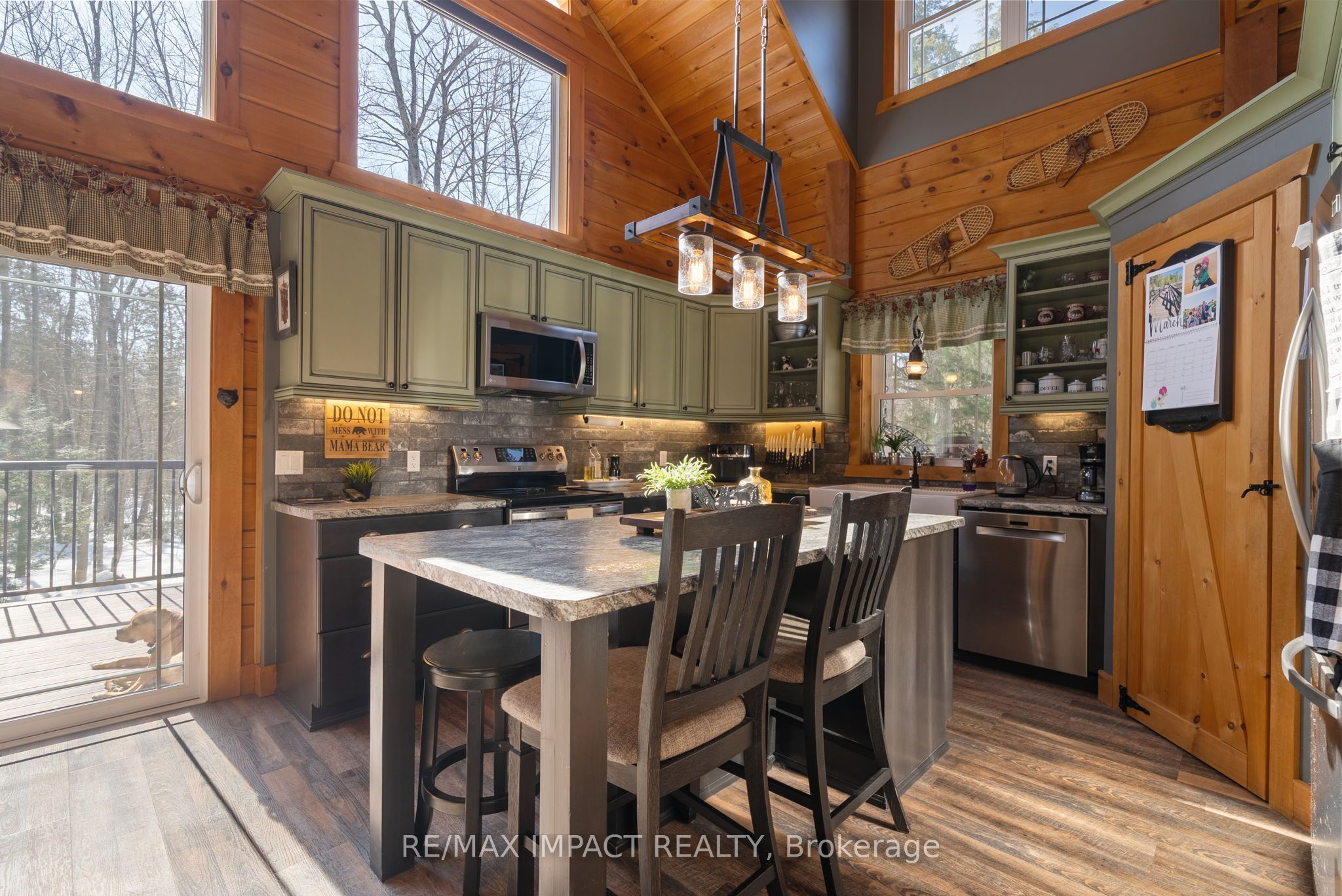 649 Centreton Road Property Photo 8