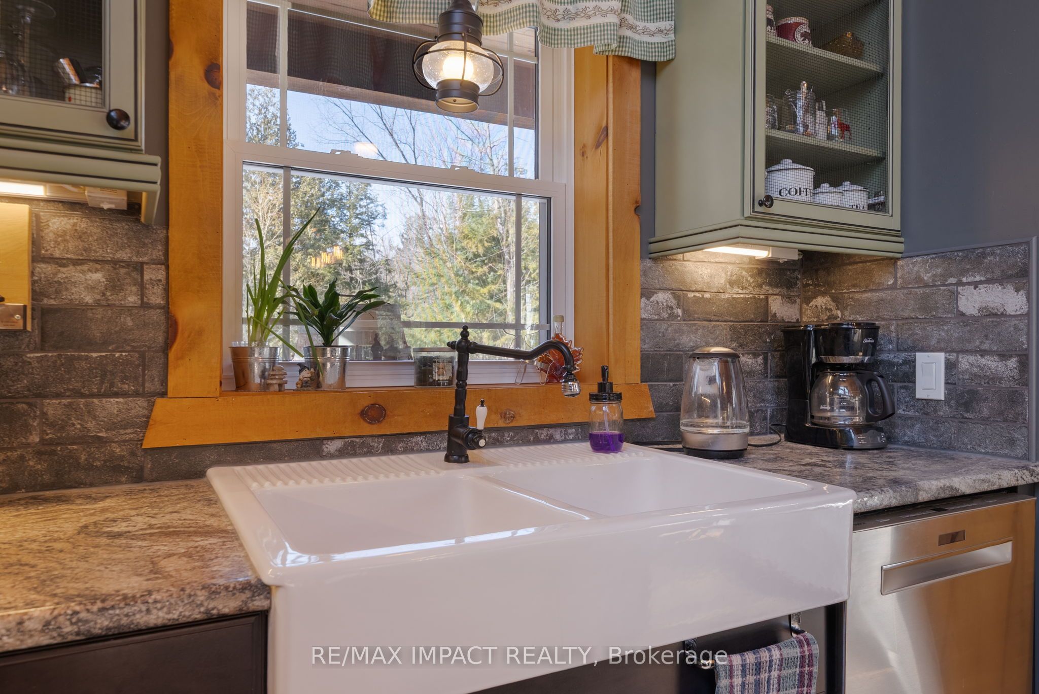 649 Centreton Road Property Photo 11