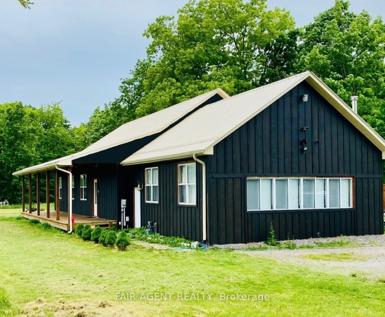 56091 Maple Grove Line Property Photo