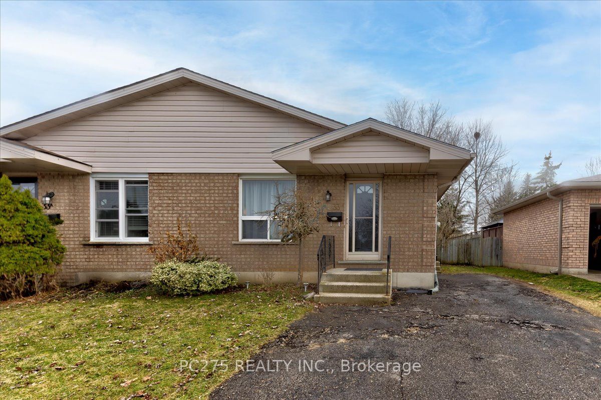 33 Northville Drive Property Photo