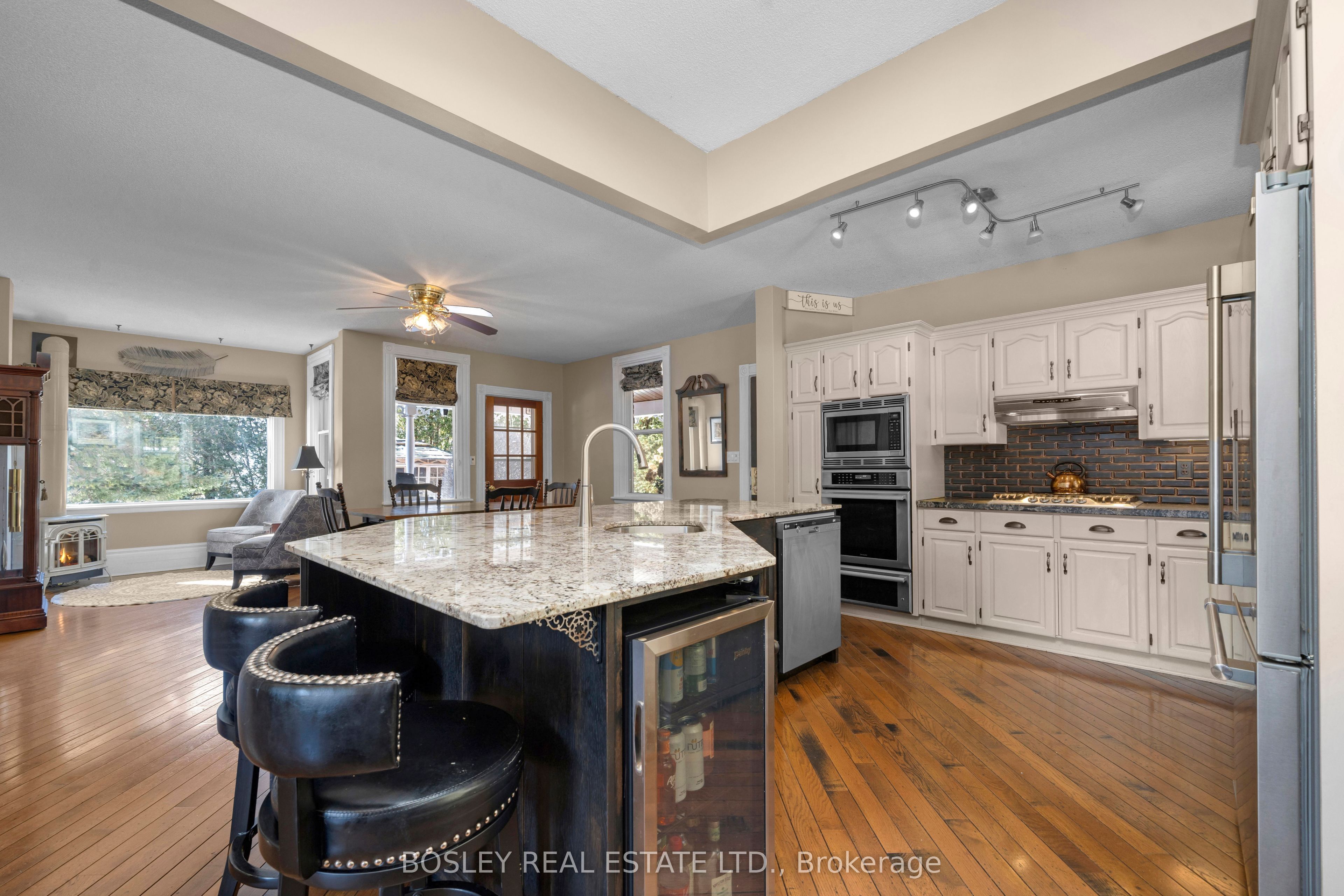 34 Mckibbon Avenue Property Photo 14