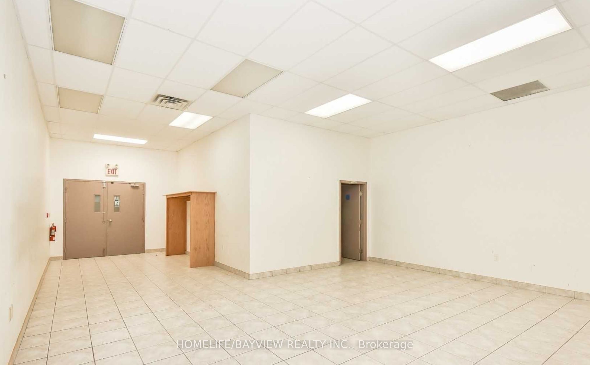 45 Wyndham Street N Lower - B1 Property Photo 6