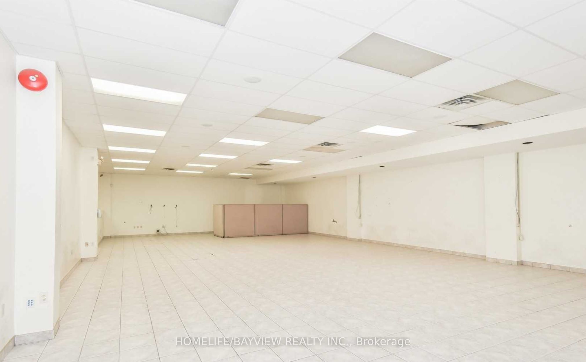 45 Wyndham Street N Lower - B1 Property Photo 13