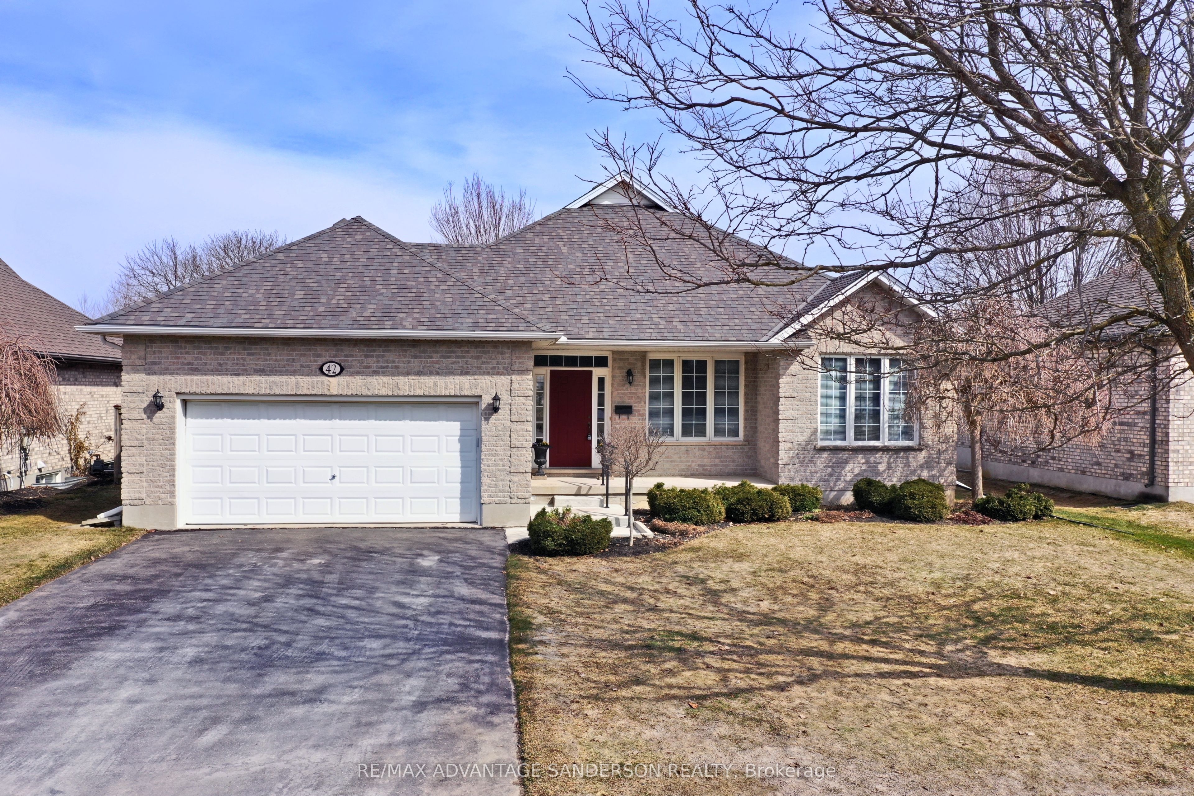 42 Calvert Ln Property Photo