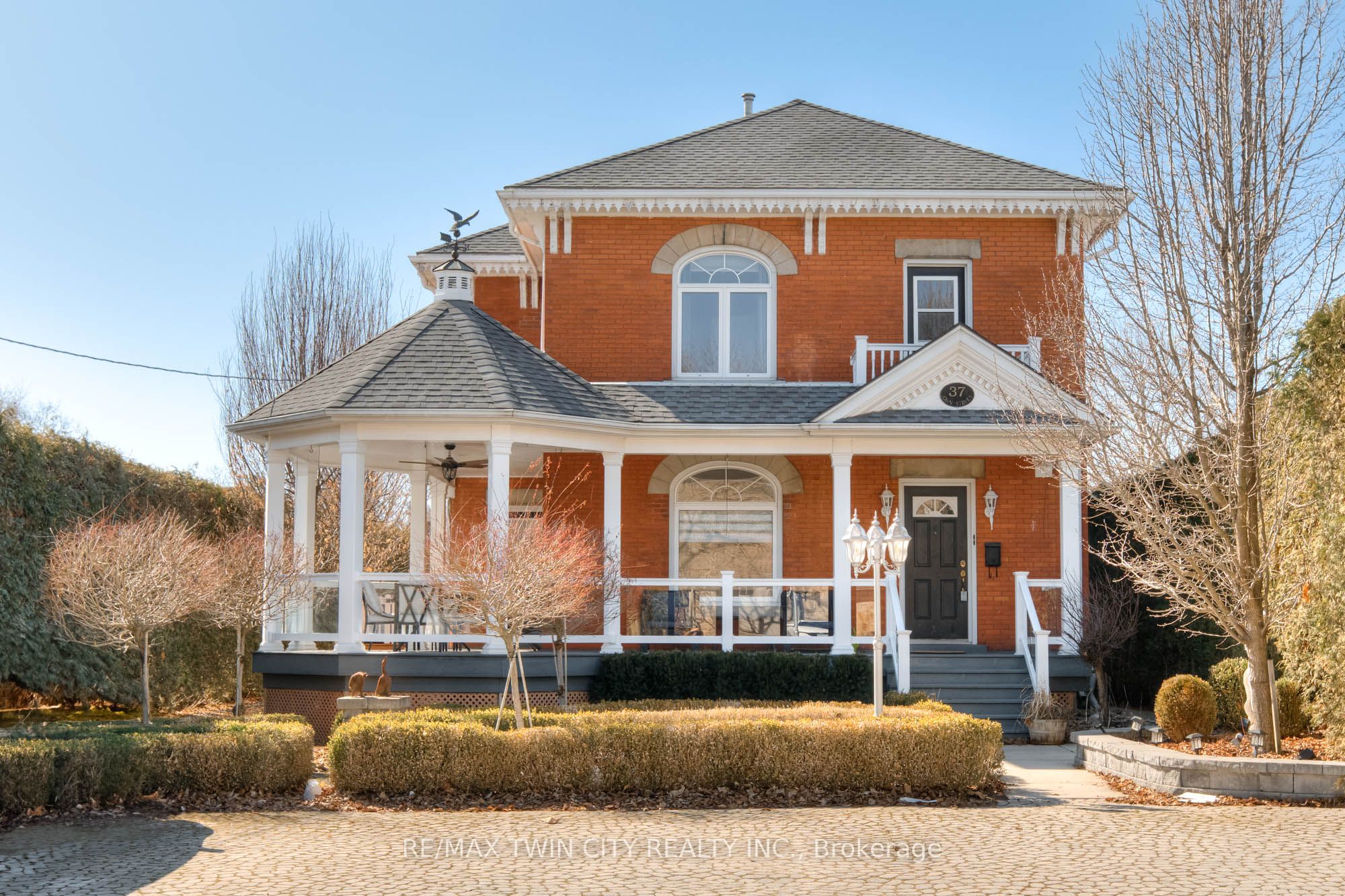 37 John Street Property Photo