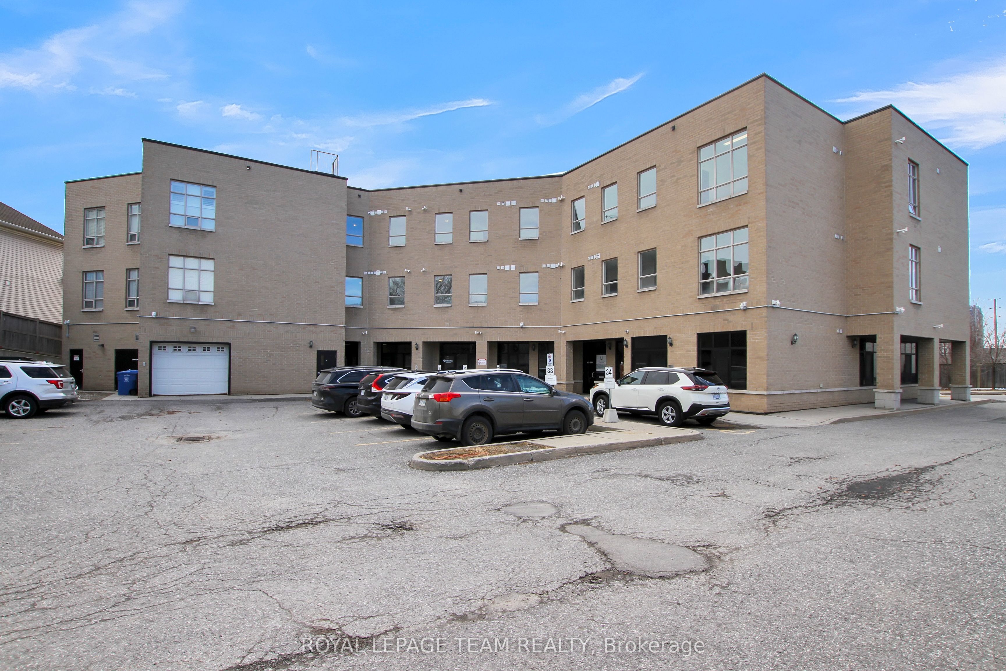 #301 - 500 Claridge Drive Property Photo 48