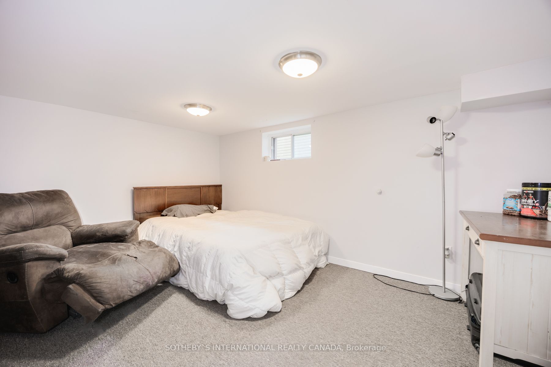 82 Durham Street W Property Photo 20