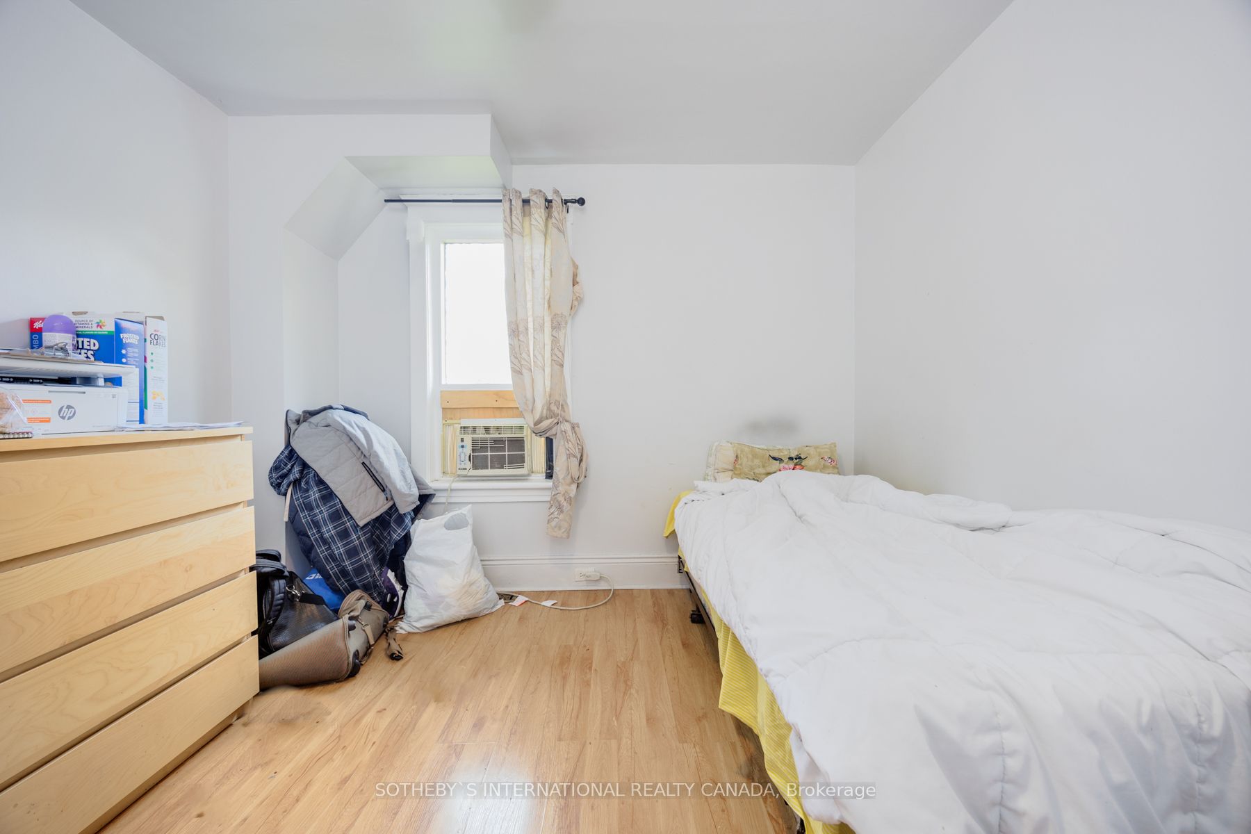 84 Durham Street W Property Photo 11