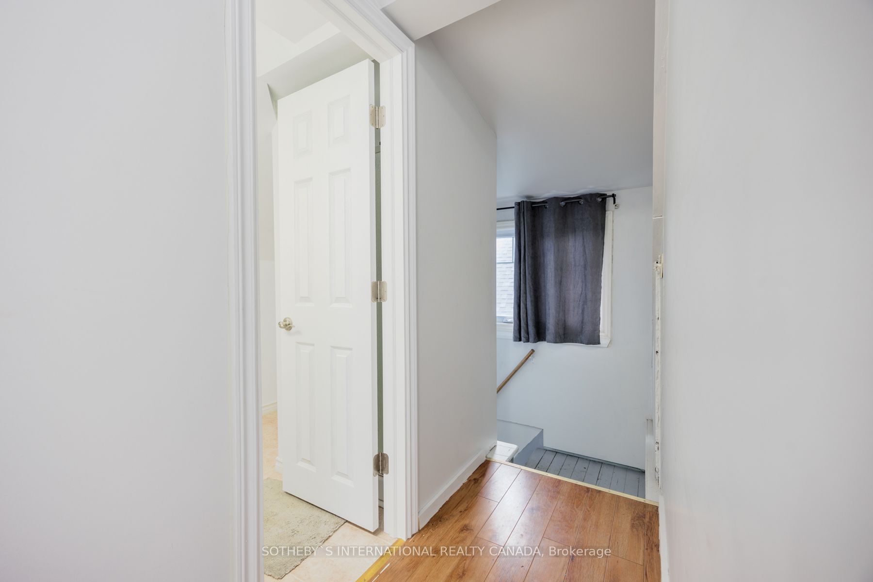84 Durham Street W Property Photo 12