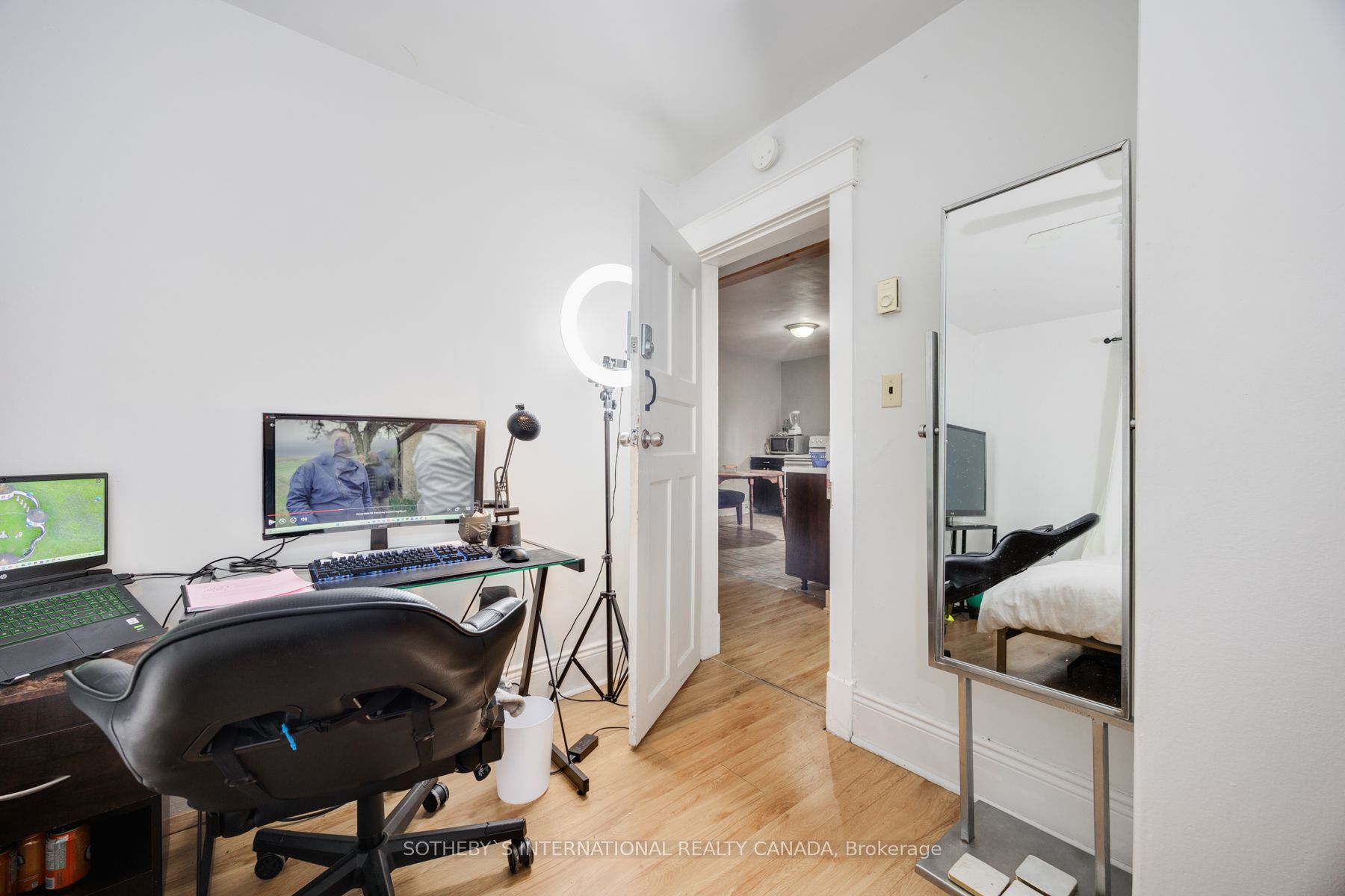 84 Durham Street W Property Photo 14