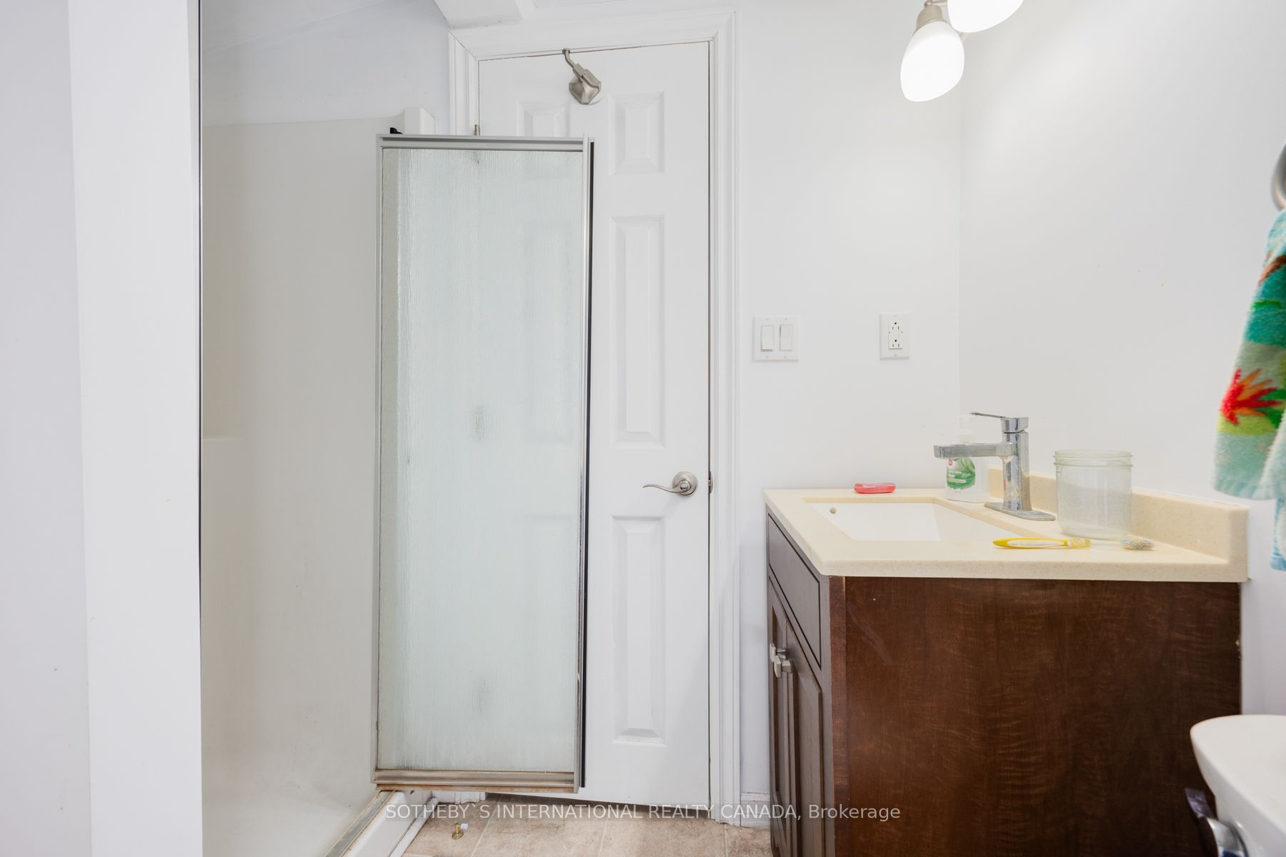 84 Durham Street W Property Photo 16