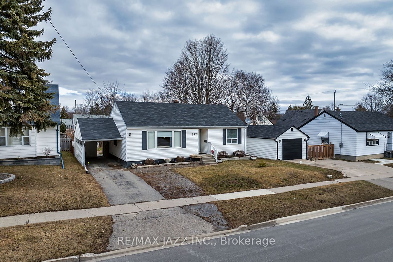 452 Harden Street Property Photo 1
