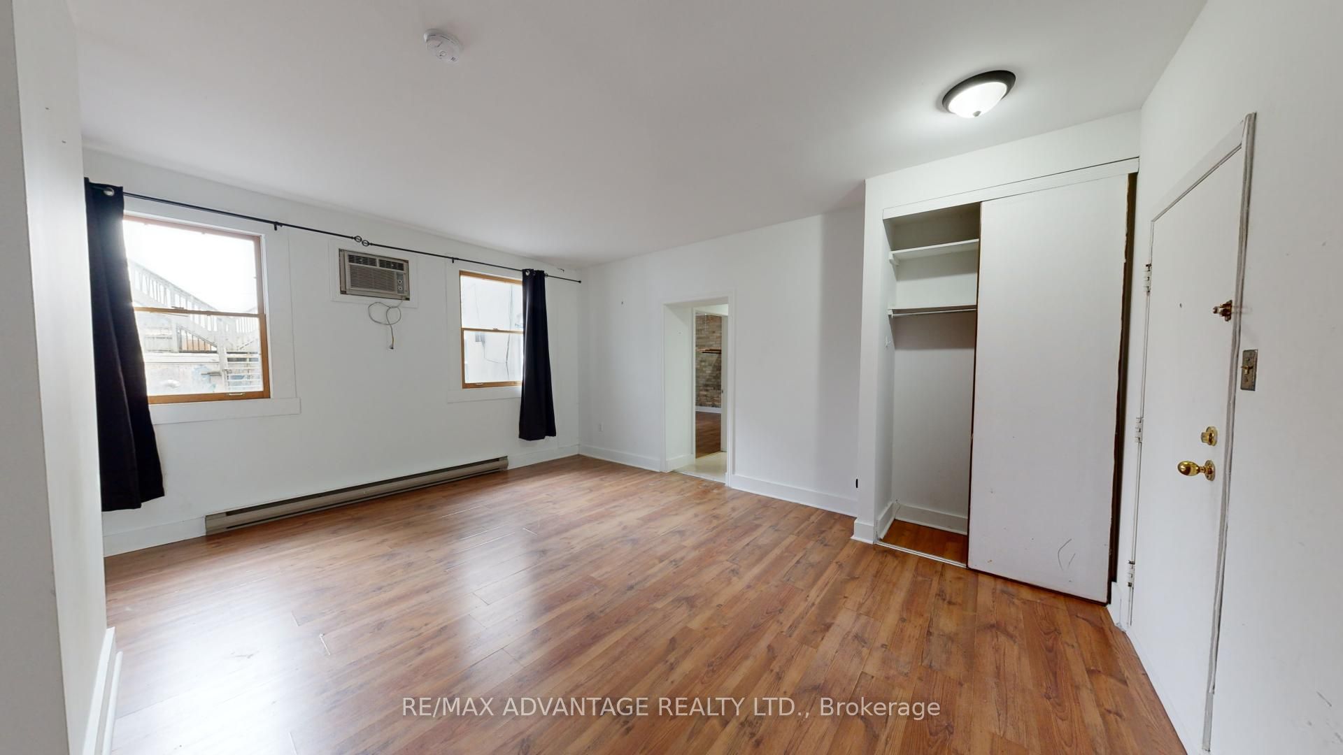 175-179 Dundas Street Property Photo 17