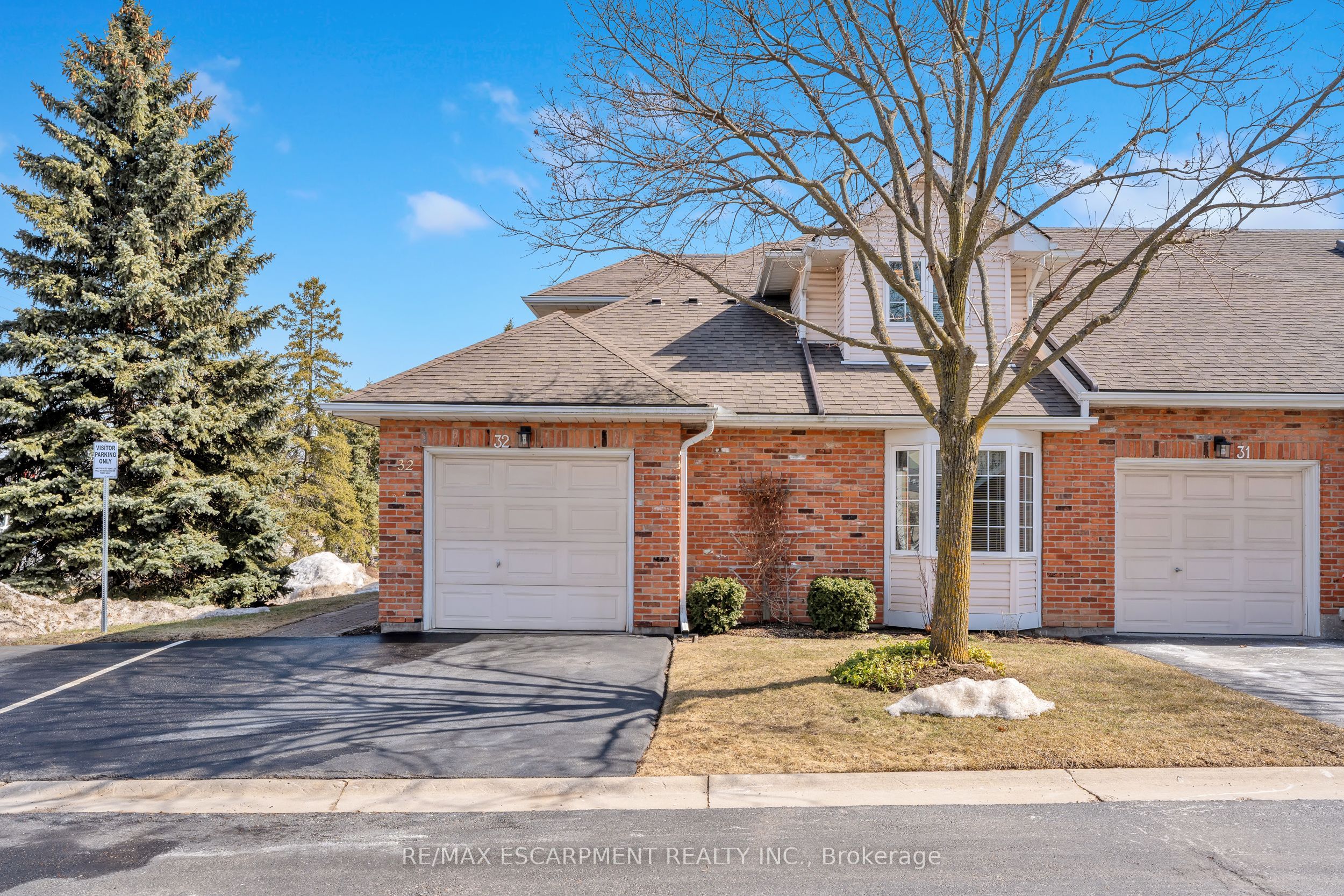 #32 - 810 Golf Links Road Property Photo 4