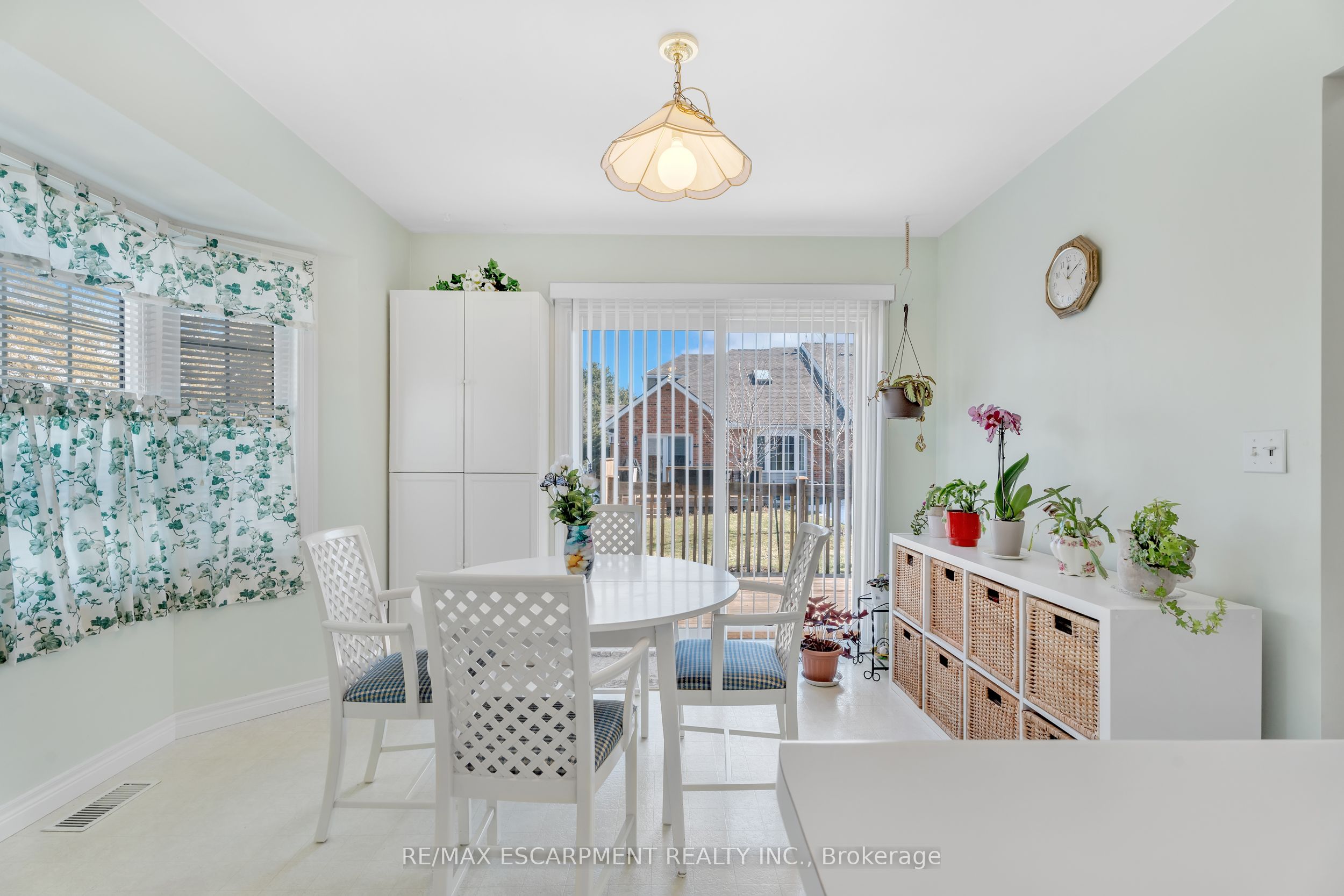 #32 - 810 Golf Links Road Property Photo 18