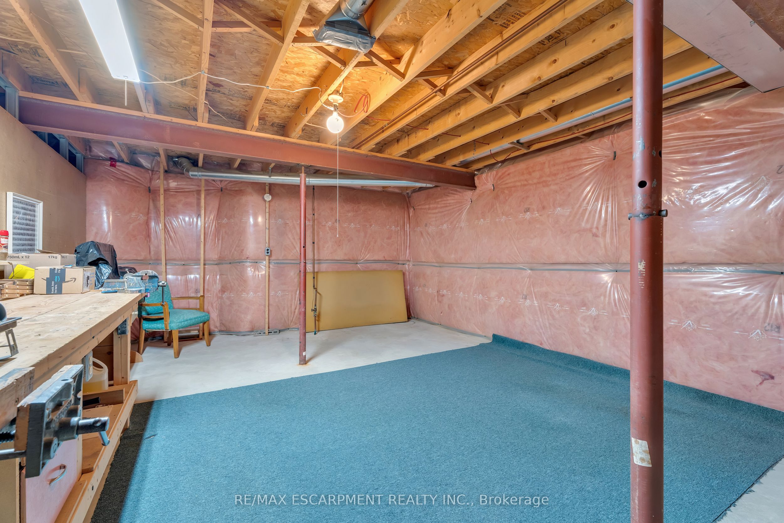 #32 - 810 Golf Links Road Property Photo 35