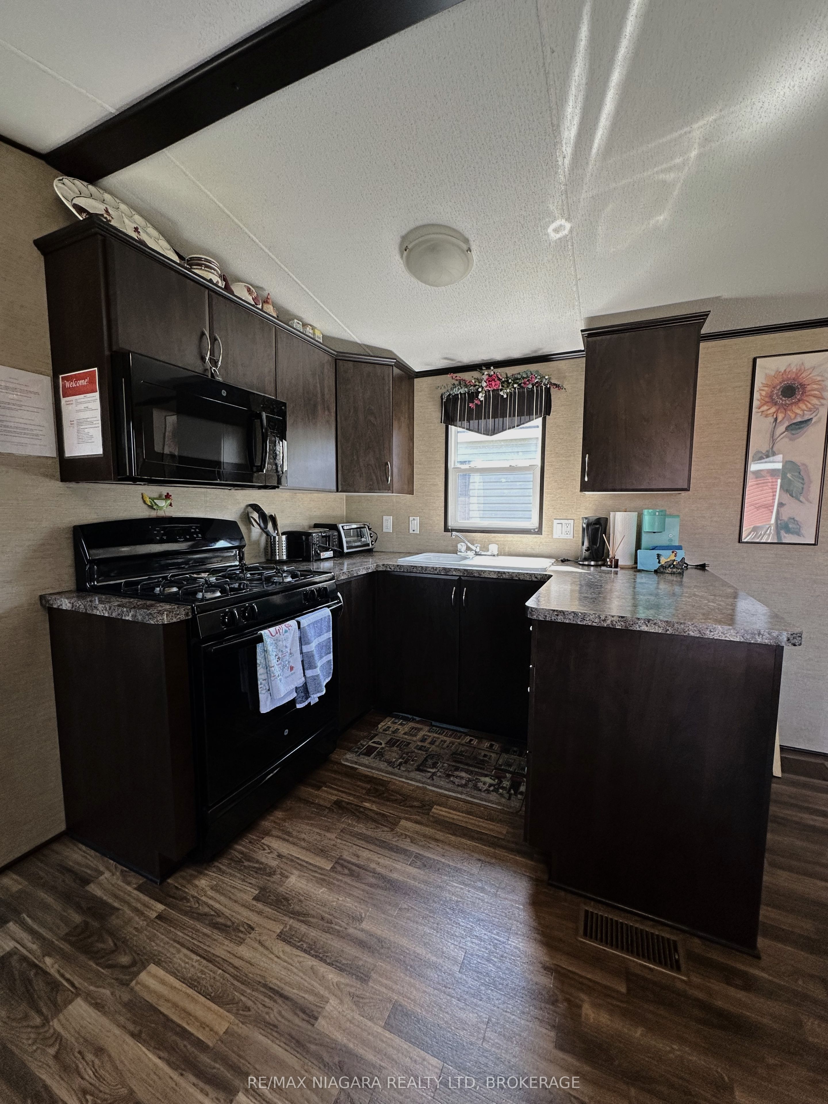1501 Line 8 Road 101 Property Photo 3