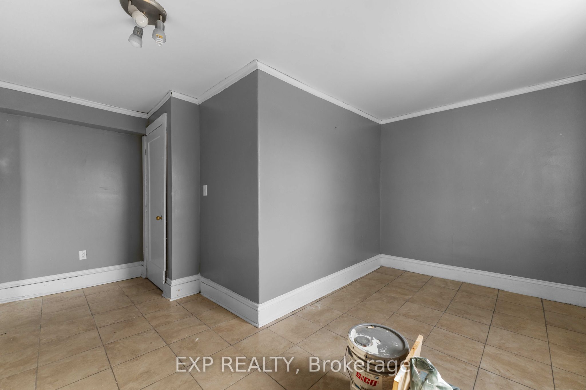 4 King Street Property Photo 18