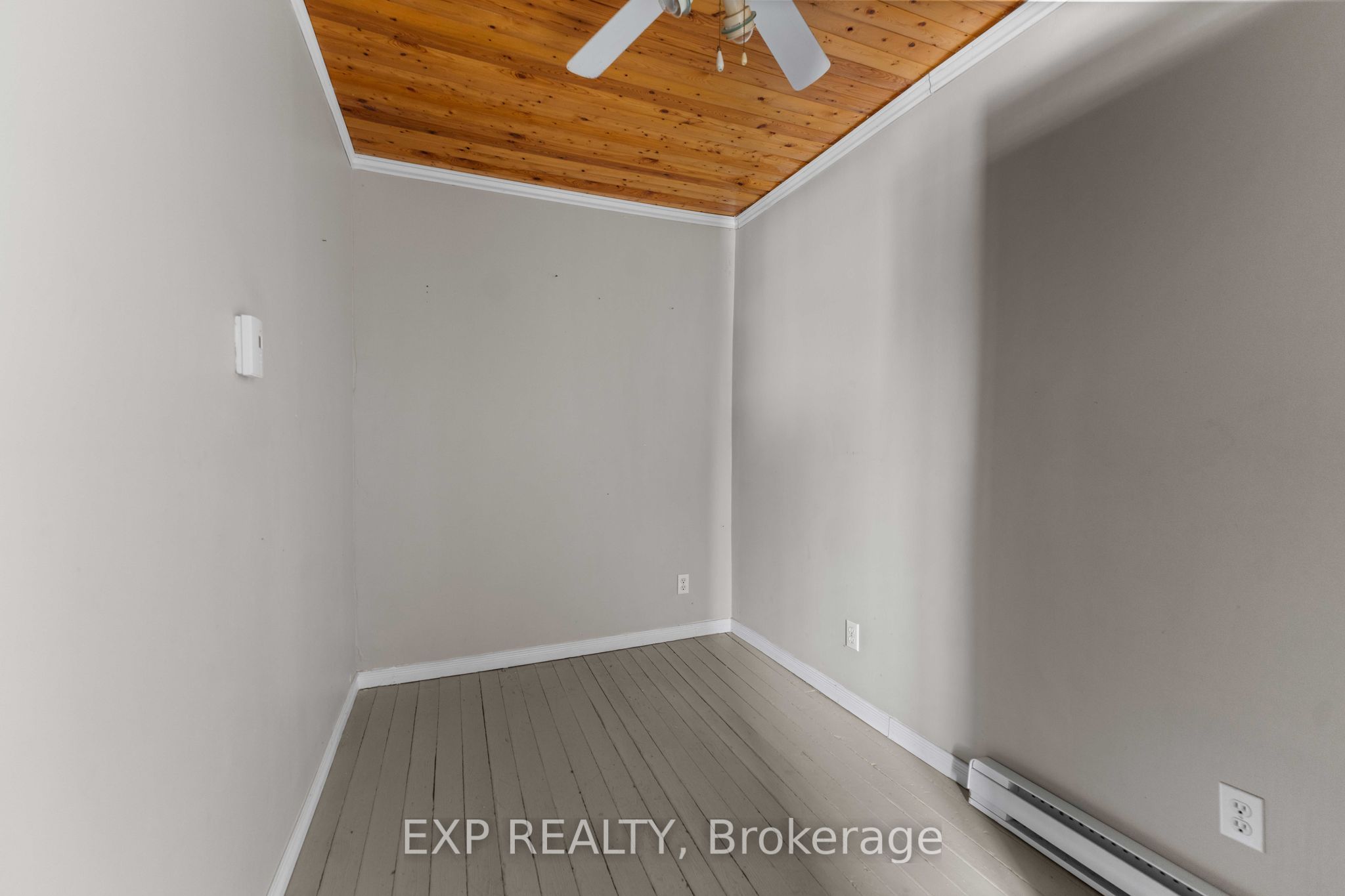 4 King Street Property Photo 22