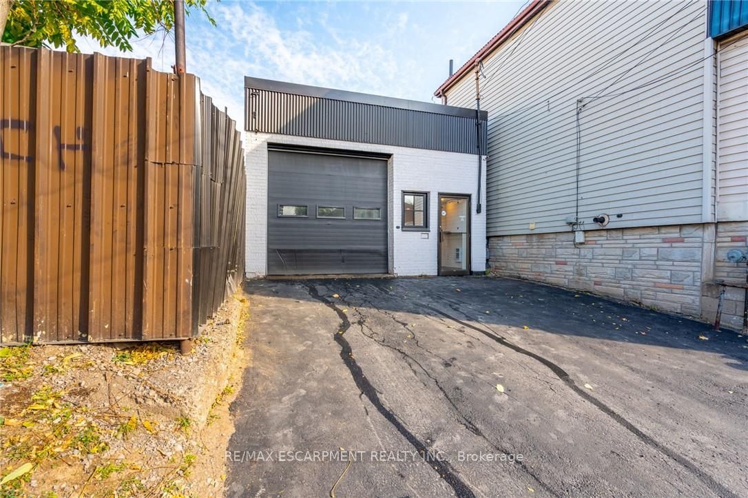 267 Beach Road Property Photo 2