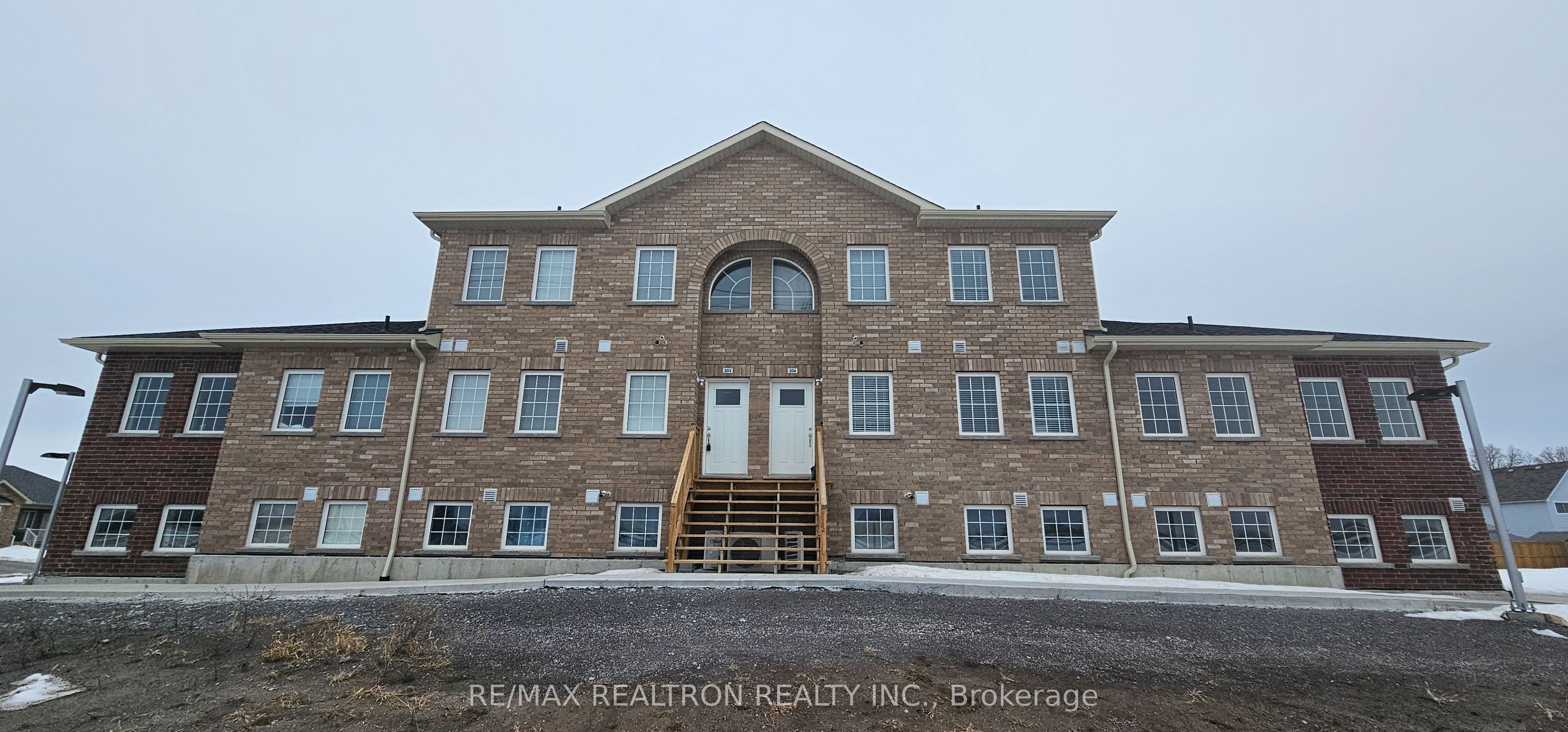 #205 - 50 Maple Avenue Property Photo