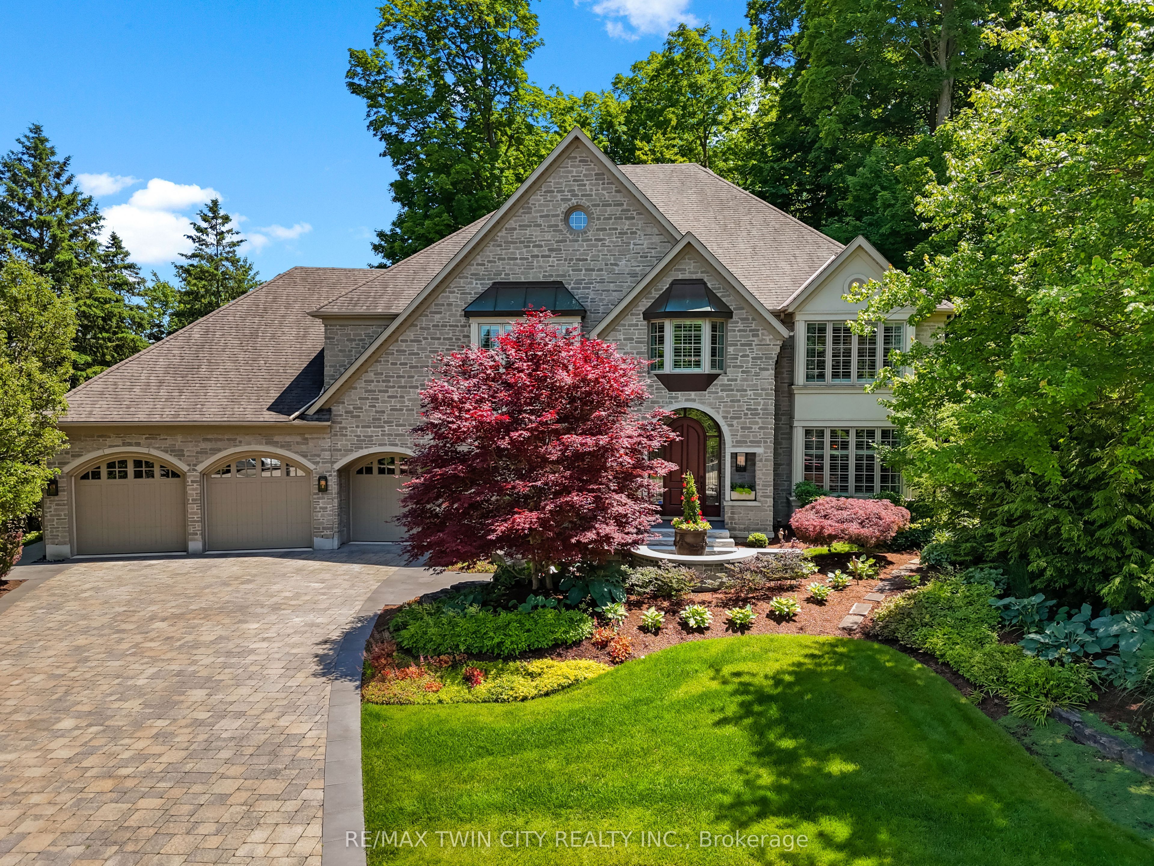 310 Bushwood Court Property Photo 1