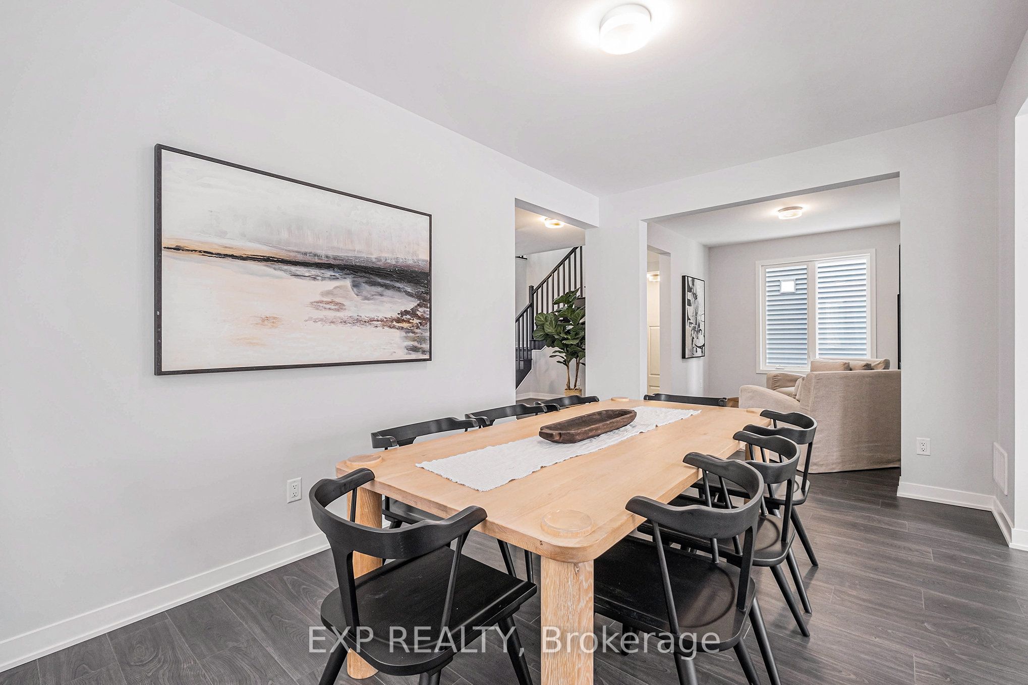 202 Douglas Hardie Street Property Photo 4