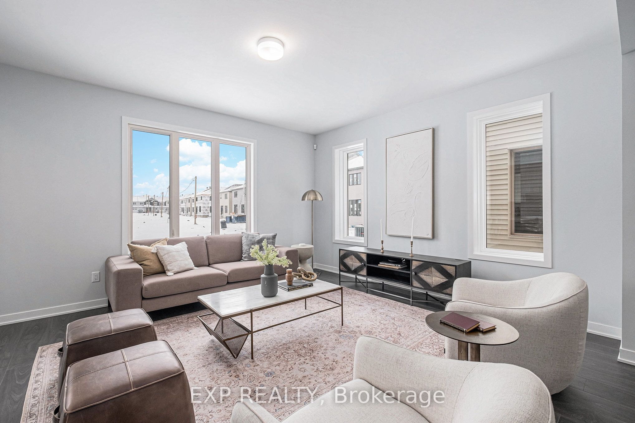 202 Douglas Hardie Street Property Photo 5