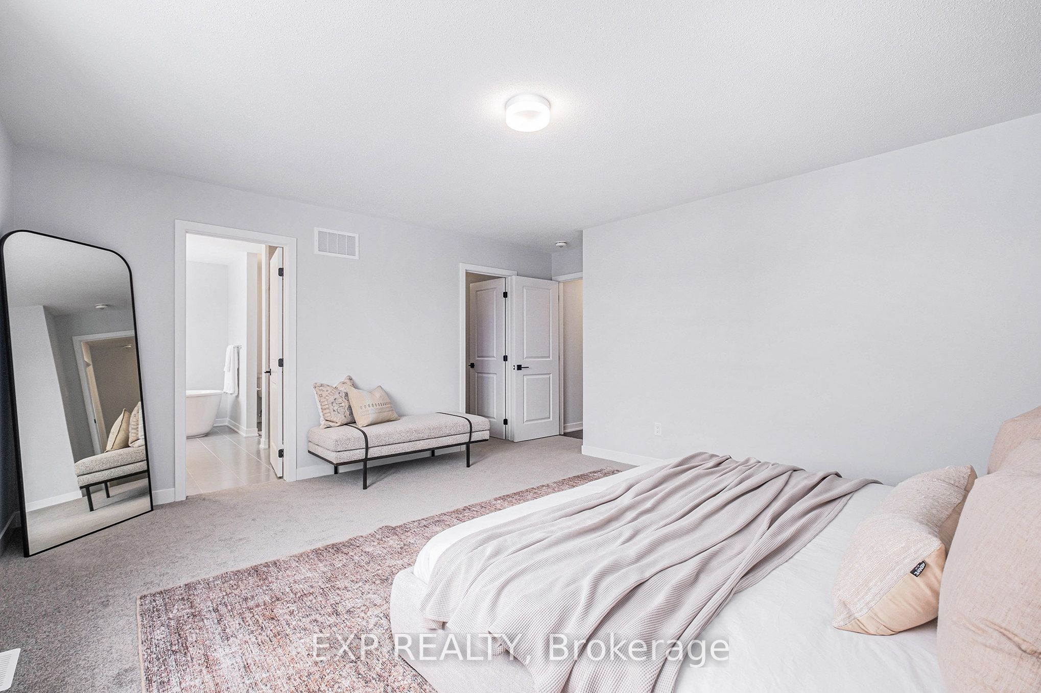 202 Douglas Hardie Street Property Photo 17