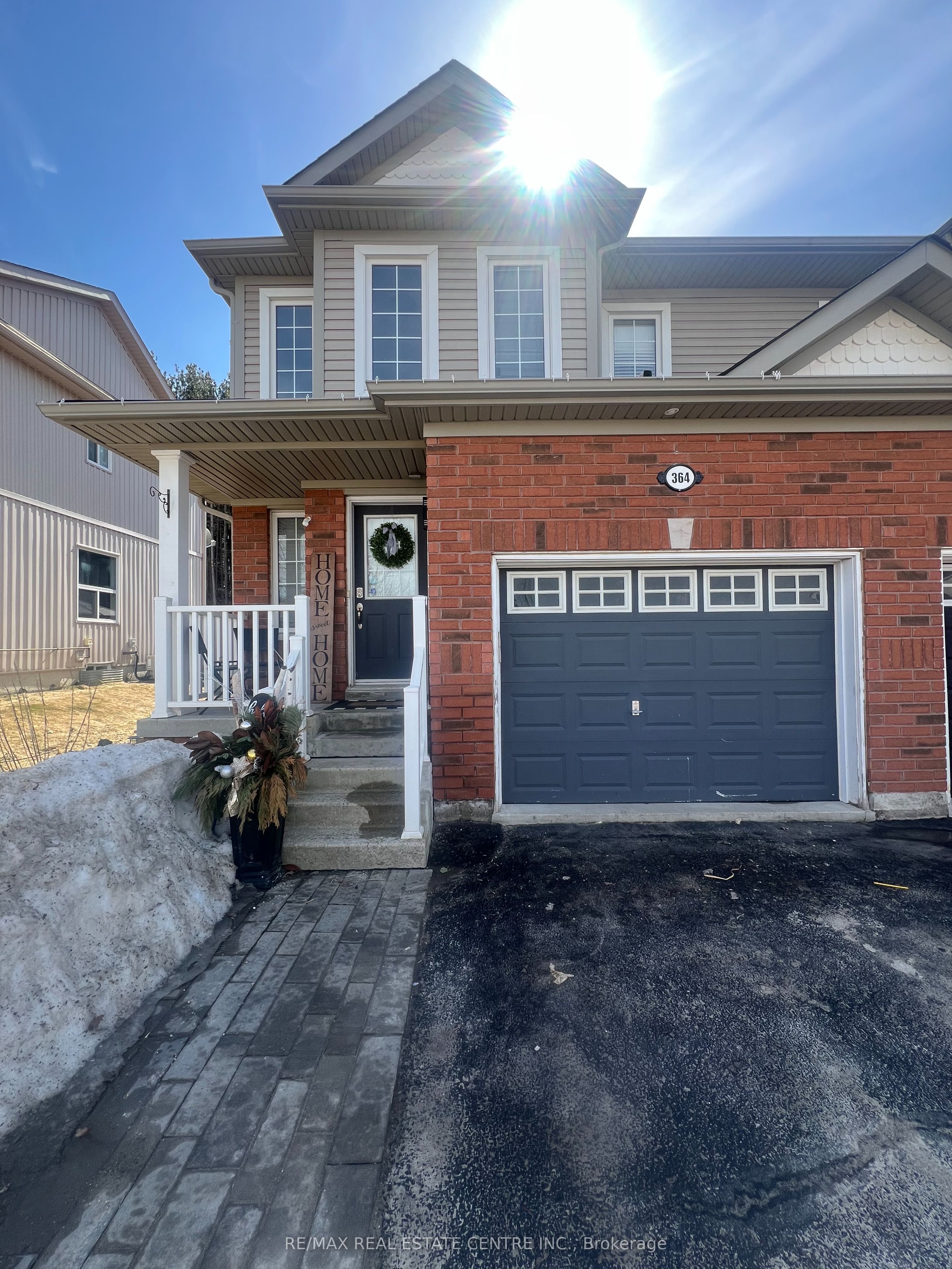364 Orvis Crescent Property Photo 1