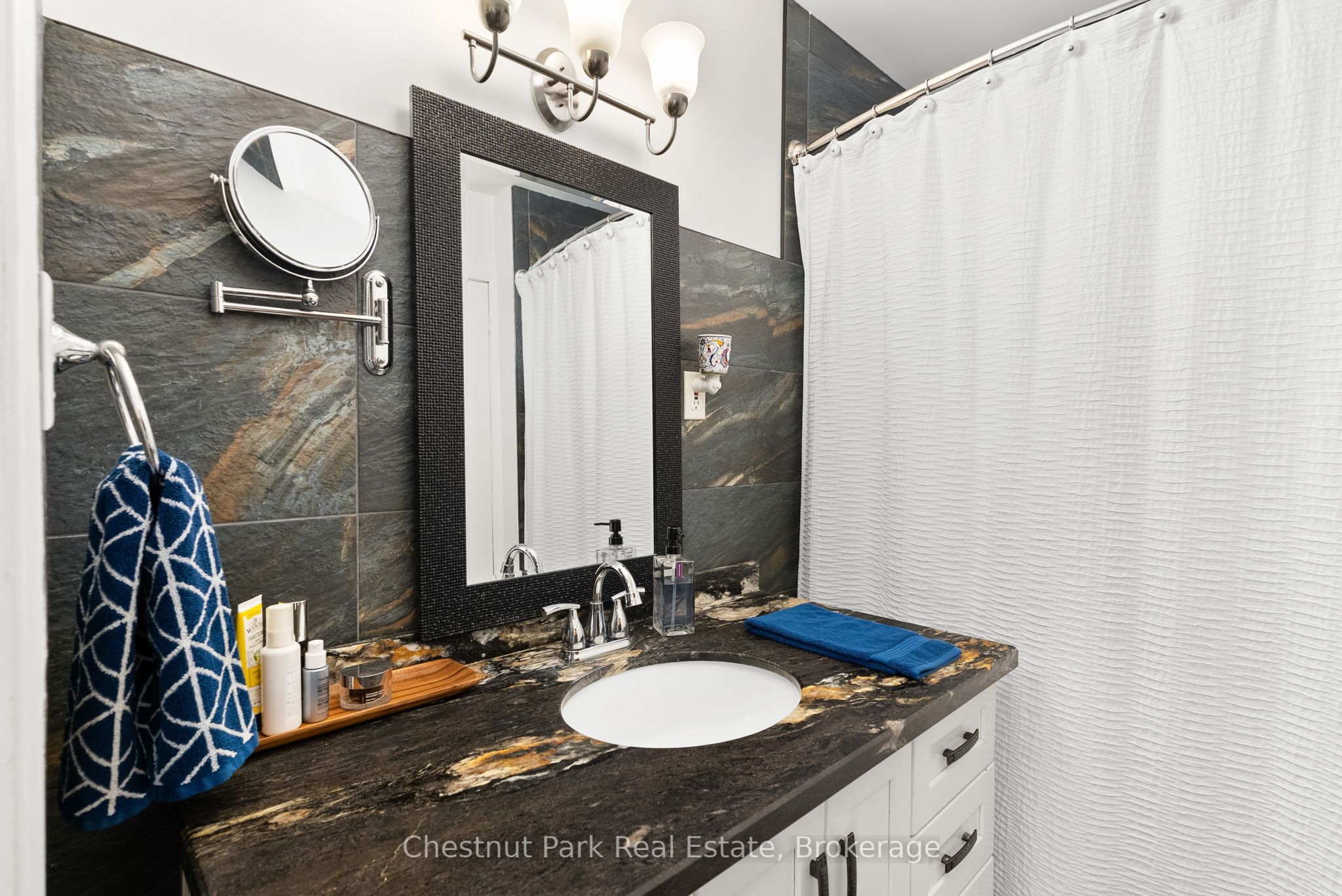 1006 Young's Road 7 Property Photo 19