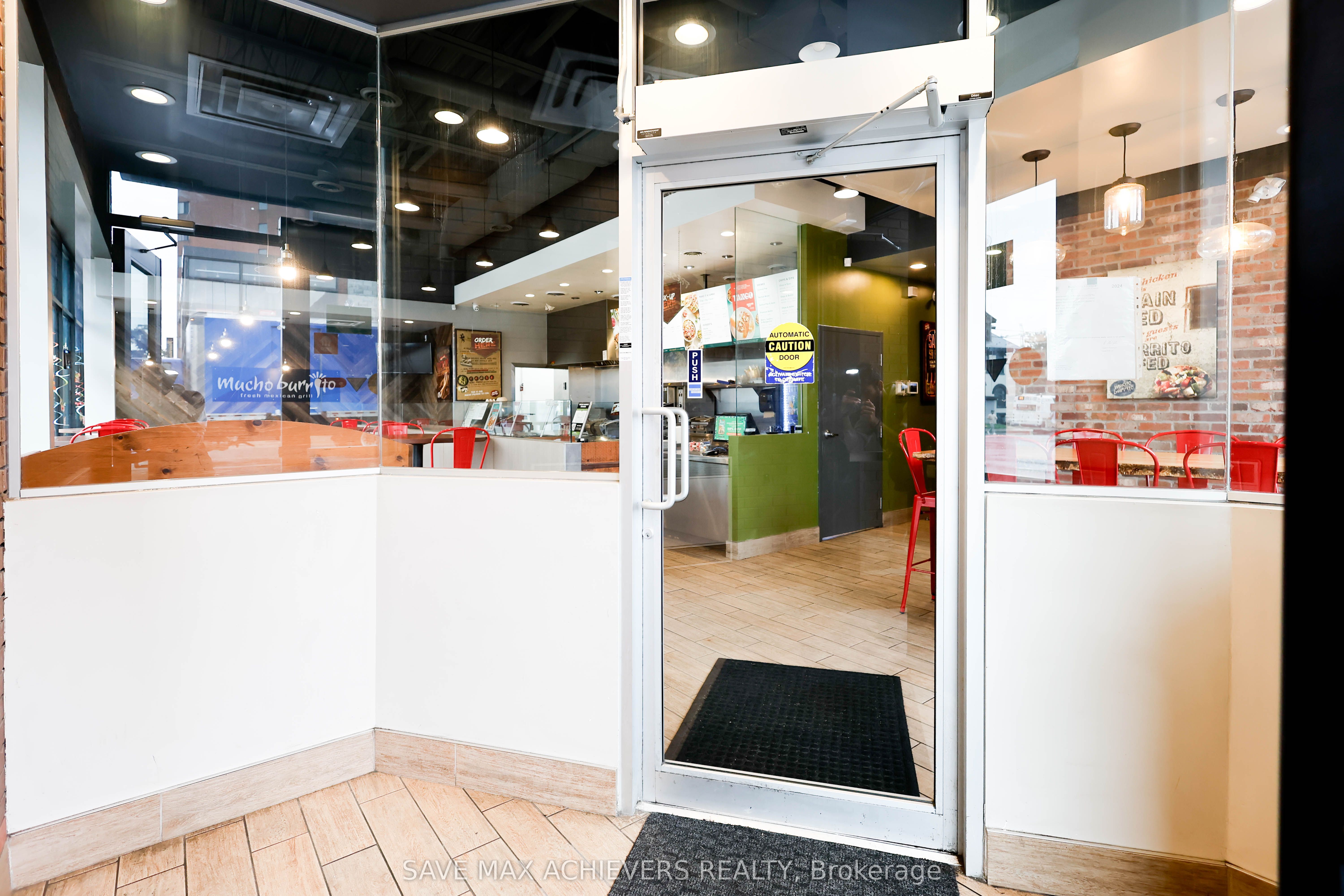 750 Richmond Street Property Photo 2