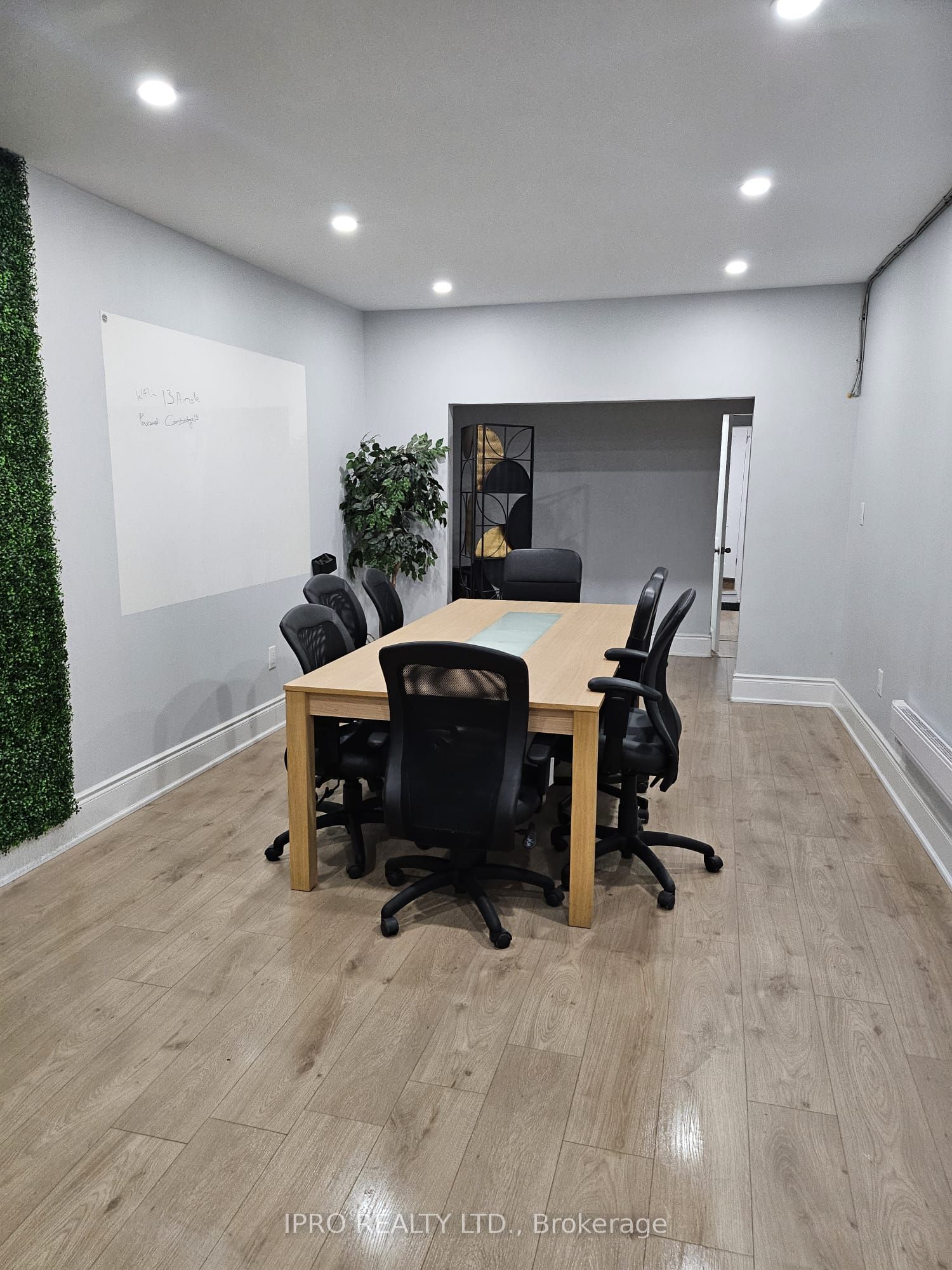 15 Ainslie Street Property Photo 27