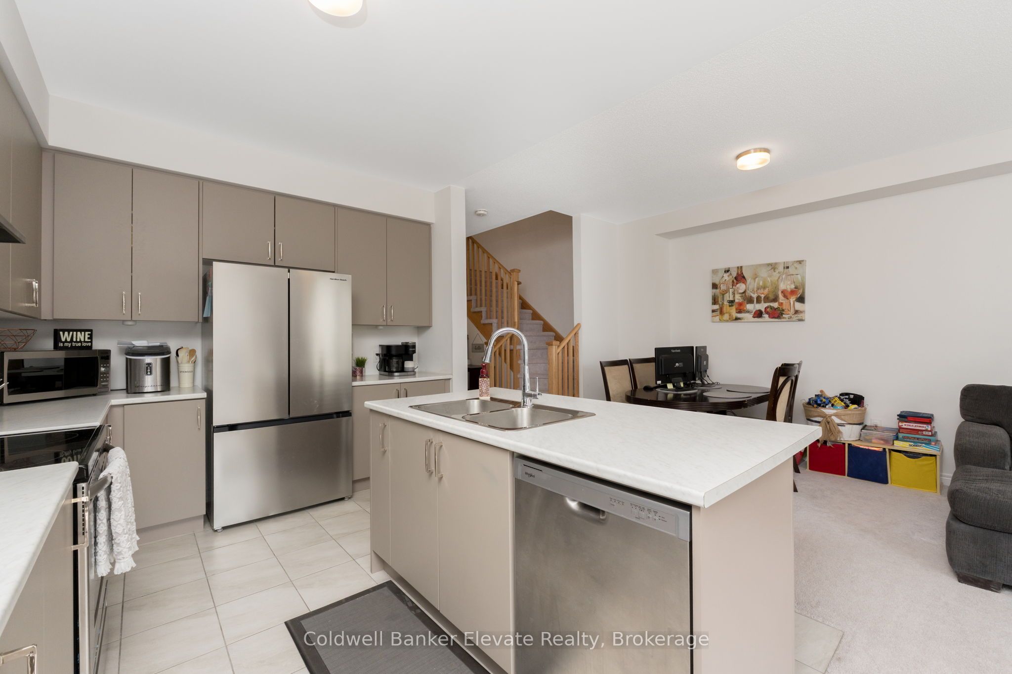 225 Farley Road Property Photo 11